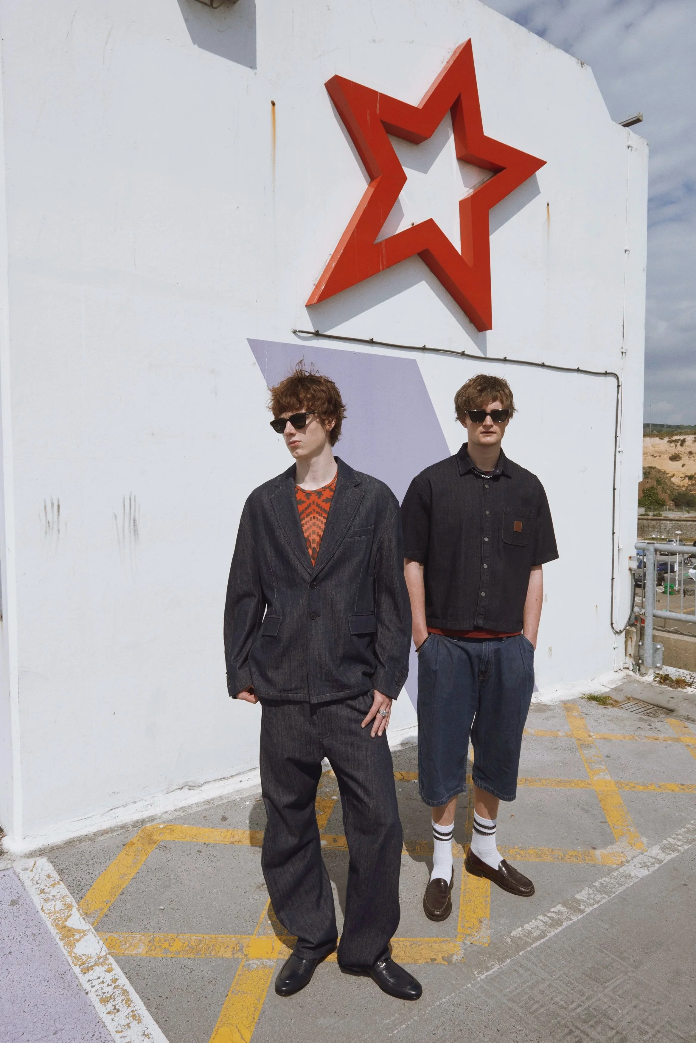 https://www.vingtseptmagazine.com/post/editorial-boys-in-brighton
