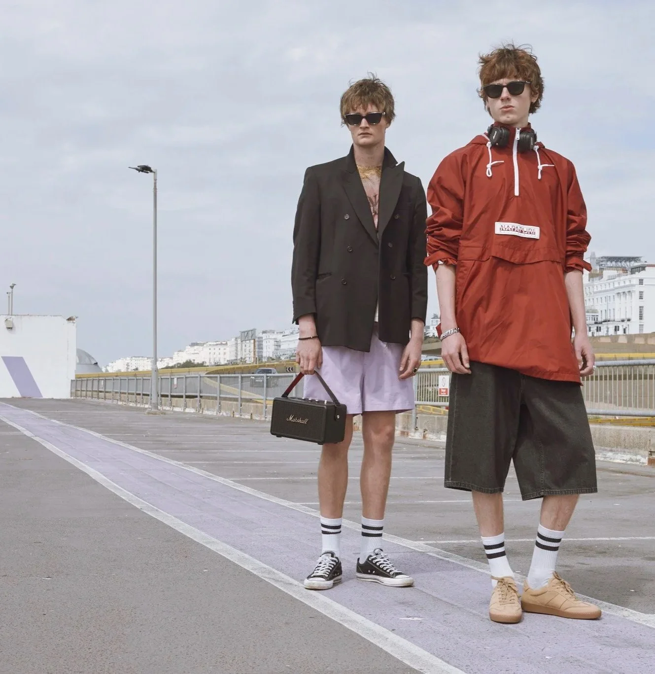 https://www.vingtseptmagazine.com/post/editorial-boys-in-brighton
