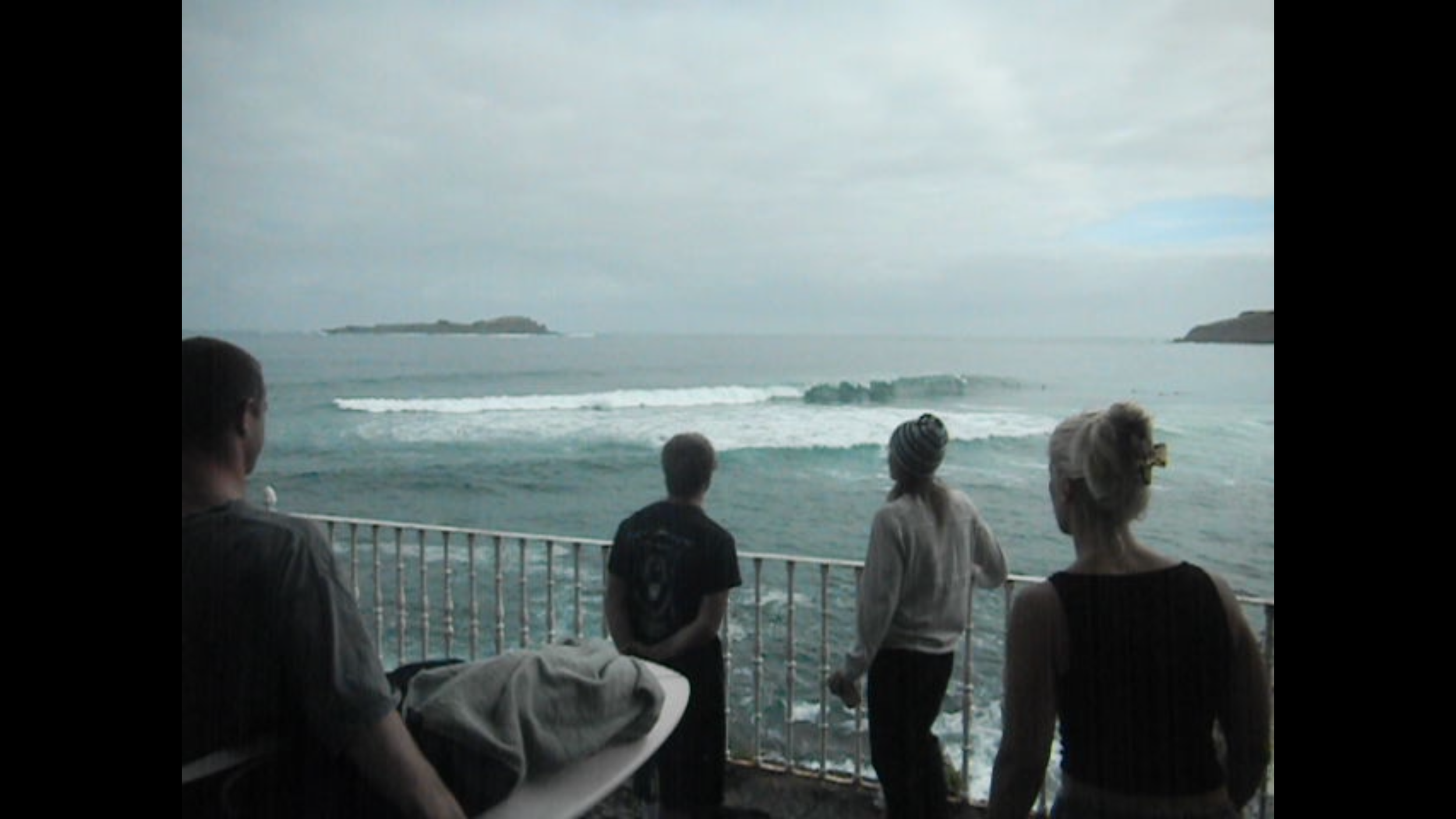 ESCORT SURF TEAM: MUNDAKA  