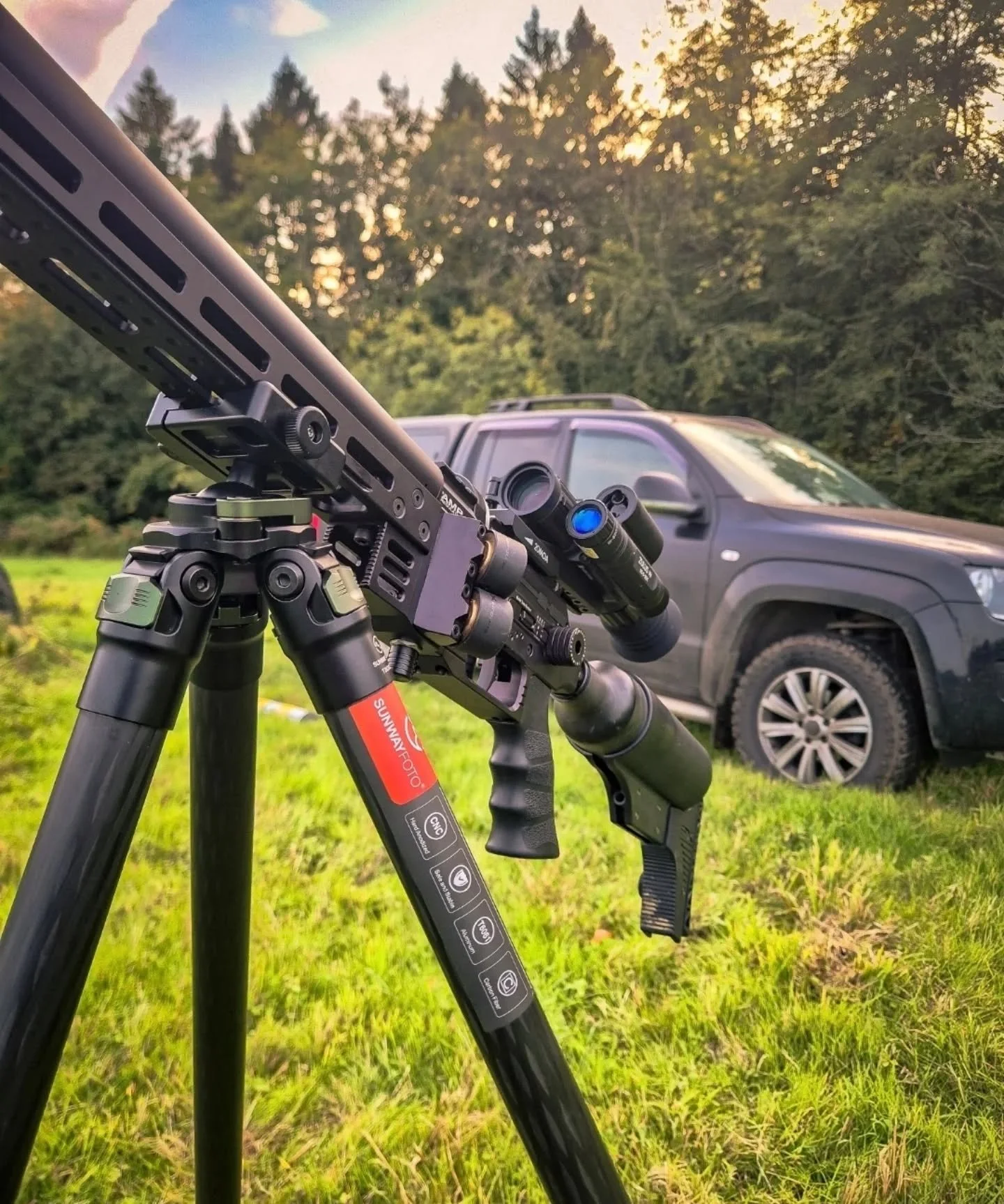 ⚙️ Tuning the beast.

Dialling in the FAC FX Dynamic with the DNT Zulus V2 5-20R, steady on the Sunwayfoto T2830CSL Tripod. When precision meets performance, the results speak for themselves. 🎯 

🔥 @dnt_optics
🔥 @opticsworlduk
🔥 @sunwayfoto.offic