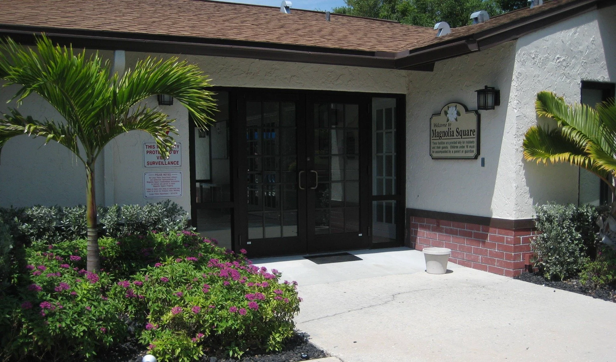 Photos — Magnolia Square Condos