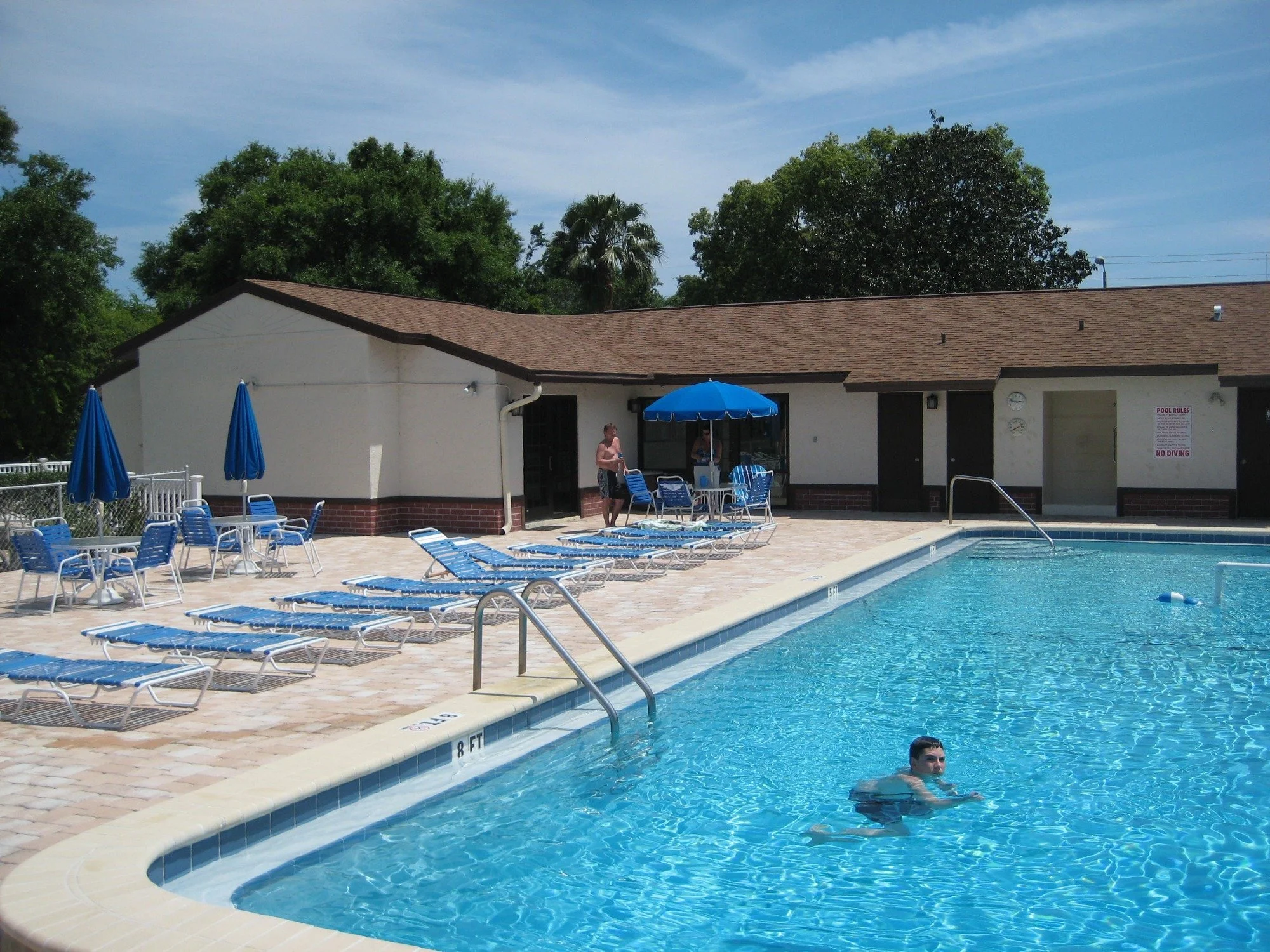 Photos — Magnolia Square Condos