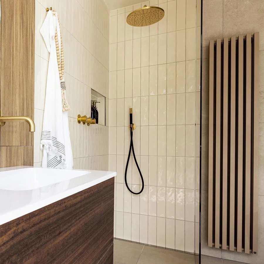 Overzicht foto kleine badkamer