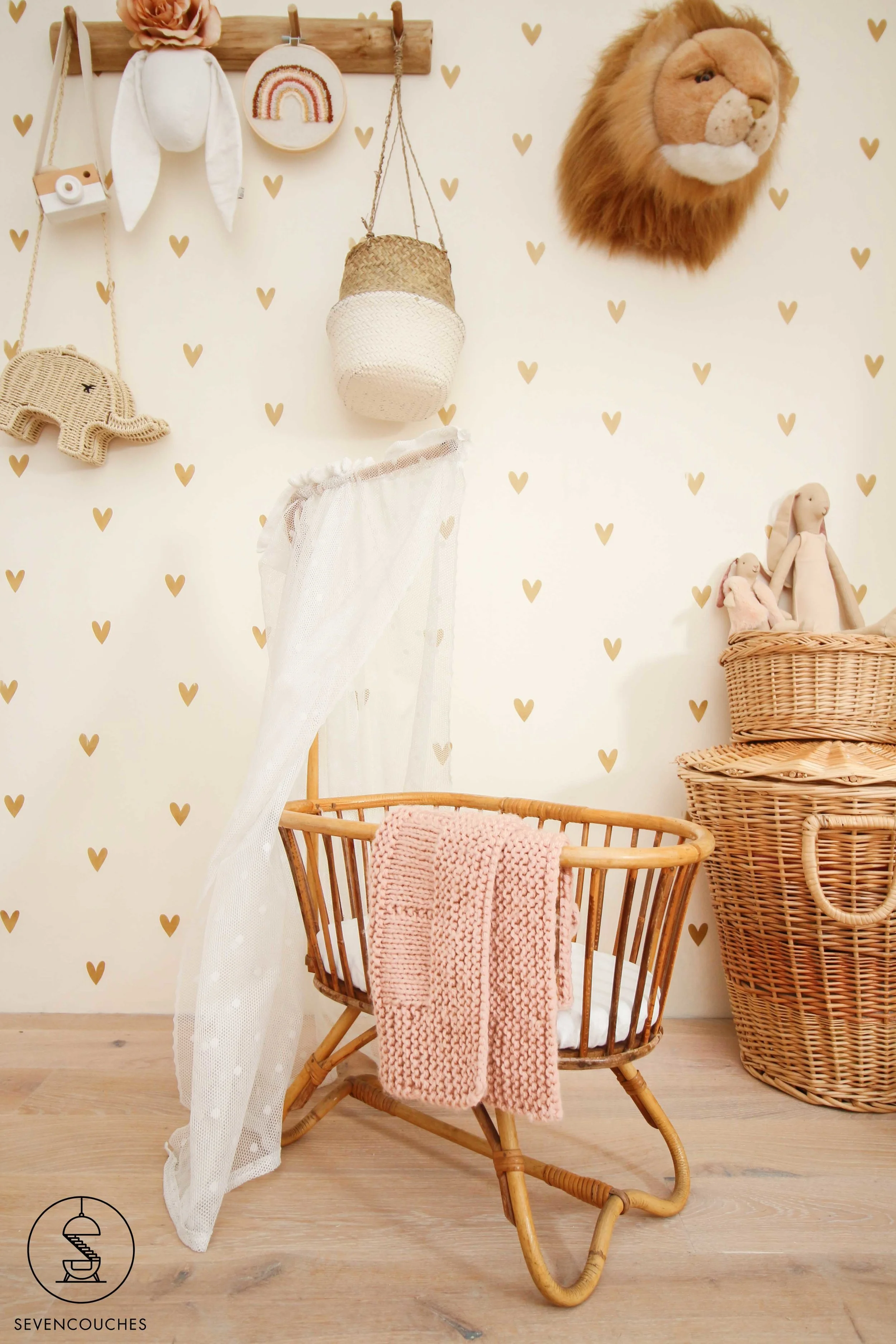 rotan poppenwieg met hemeltje