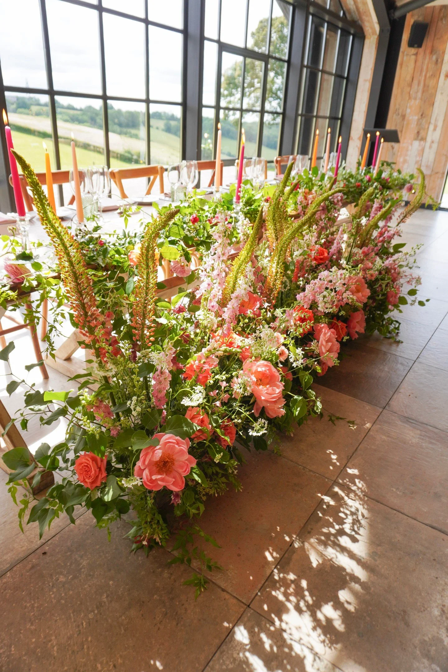 Trend Alert - Colour-Drenched Florals 

Neutral palettes are taking a back seat. Couples are opting for bold, expressive florals &mdash; rich jewel tones, vibrant clashing colours, or tonal monochromatic schemes. It's about making a statement with co