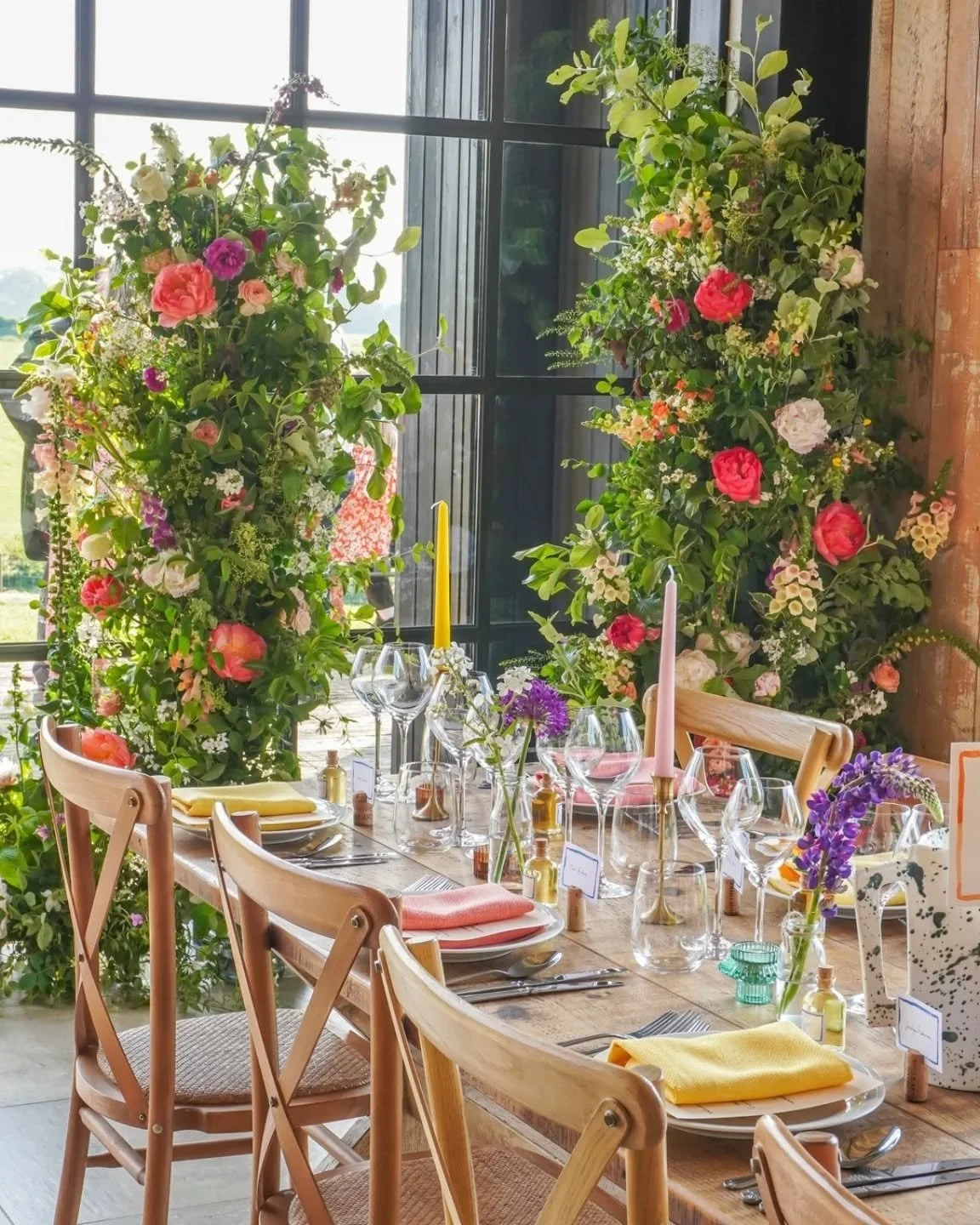 A Wild &amp; Vibrant Bride deserves Wild &amp; Vibrant florals... 

Our bride, a free spirit and international hockey player, with a busy life filled with travelling and training. 

The initial enquiry we were sent said this: 

Colour Scheme, Theme &