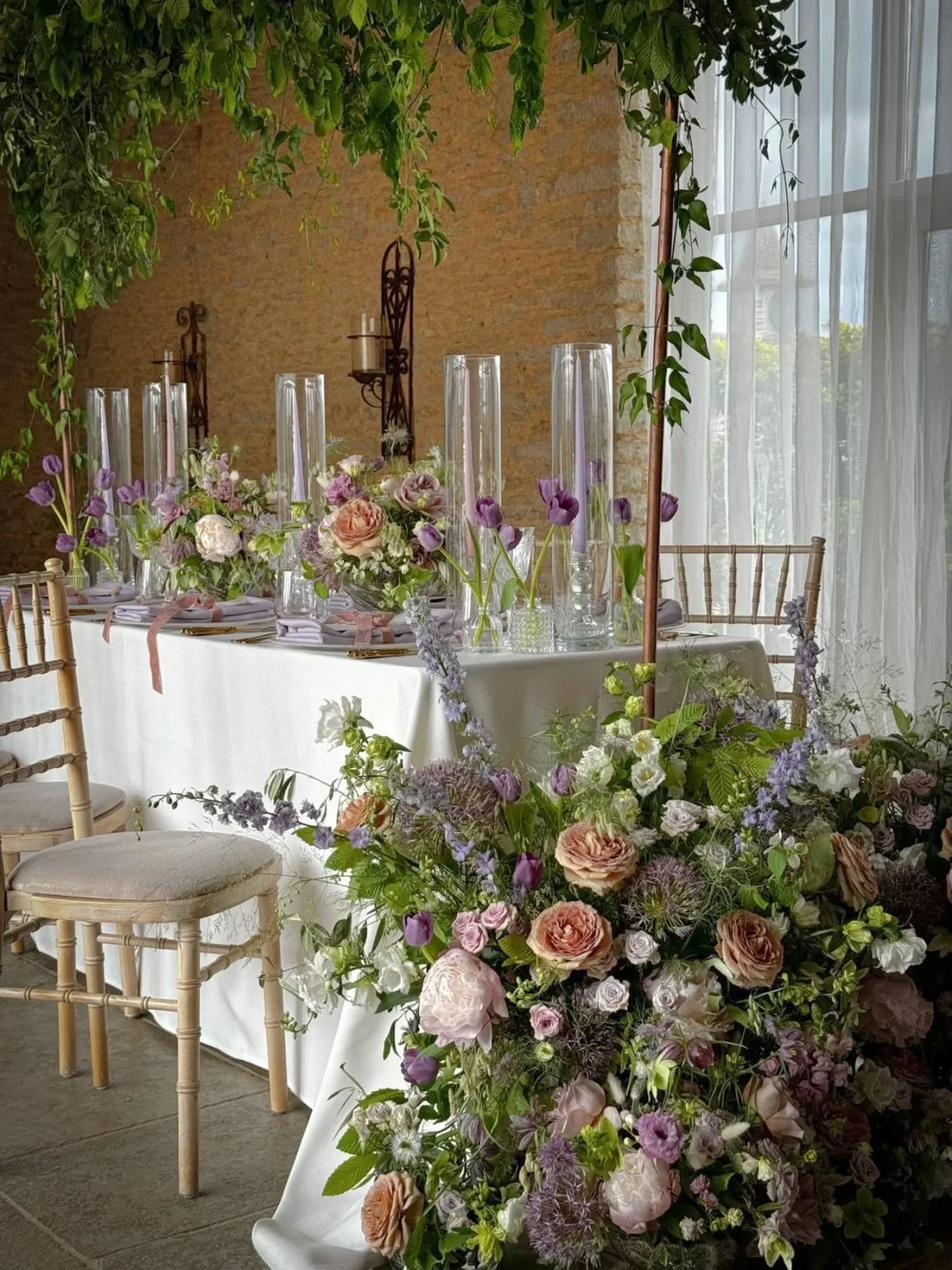 Not all weddings have to be large, over the top and tacky &mdash; after all, good things come in small packages too!

At Holly &amp; the Dragonfly, we believe that small celebrations deserve just as much beauty, care, and creativity as any grand affa