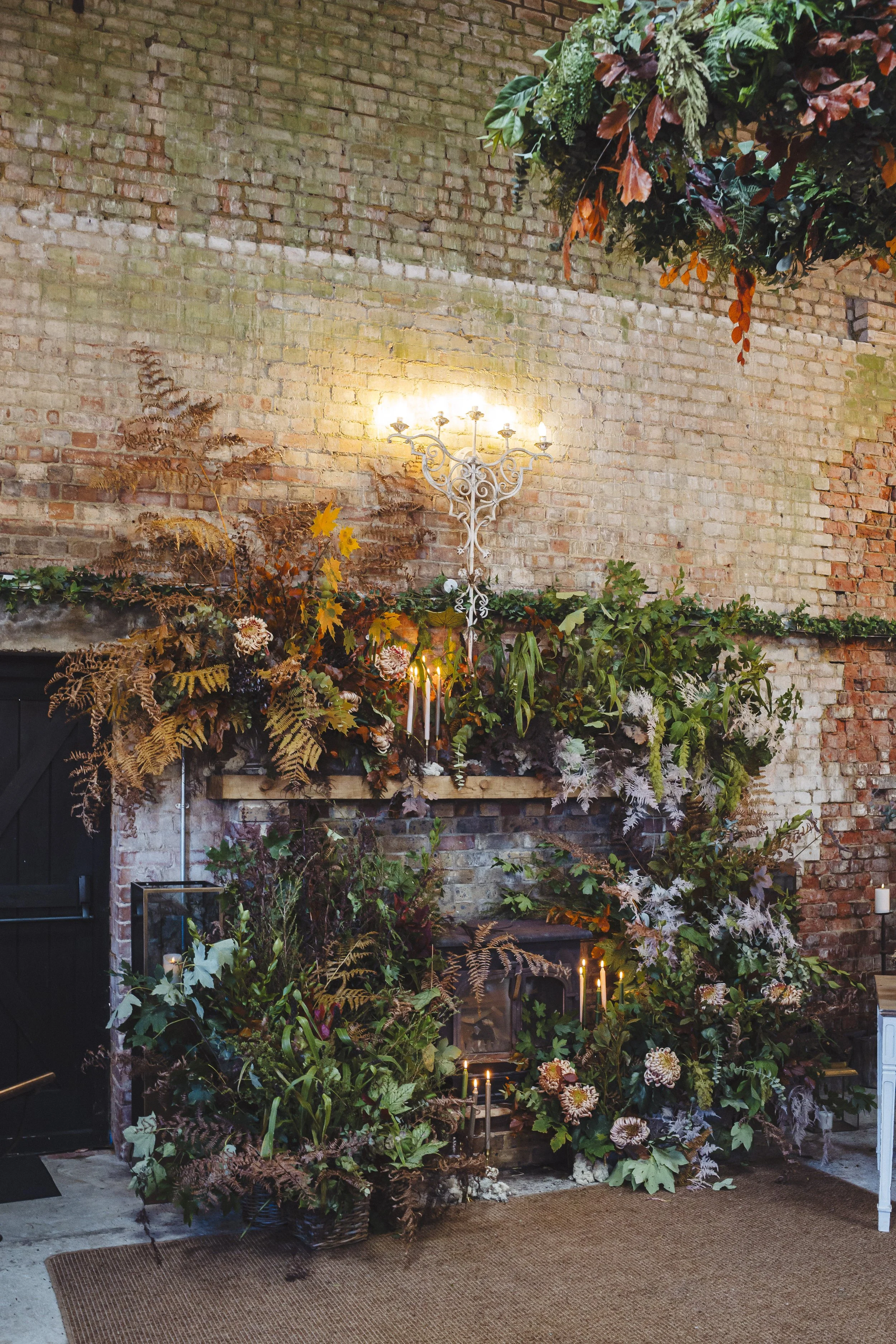 How Much Do Wedding Flowers Cost in Surrey &amp; the South East? A 2026 Guide