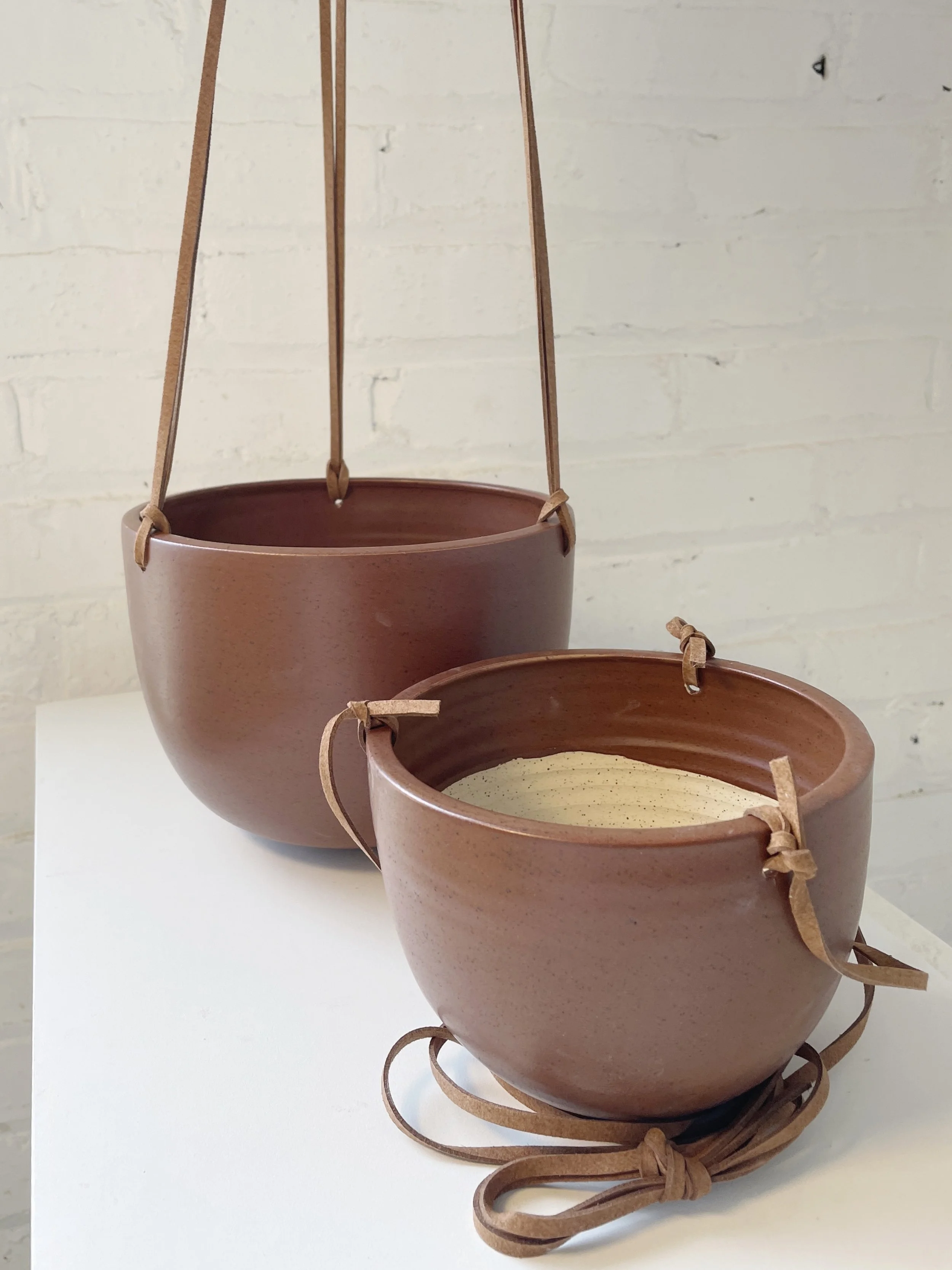 #3 5" Hanging Planter in Speckled Clay