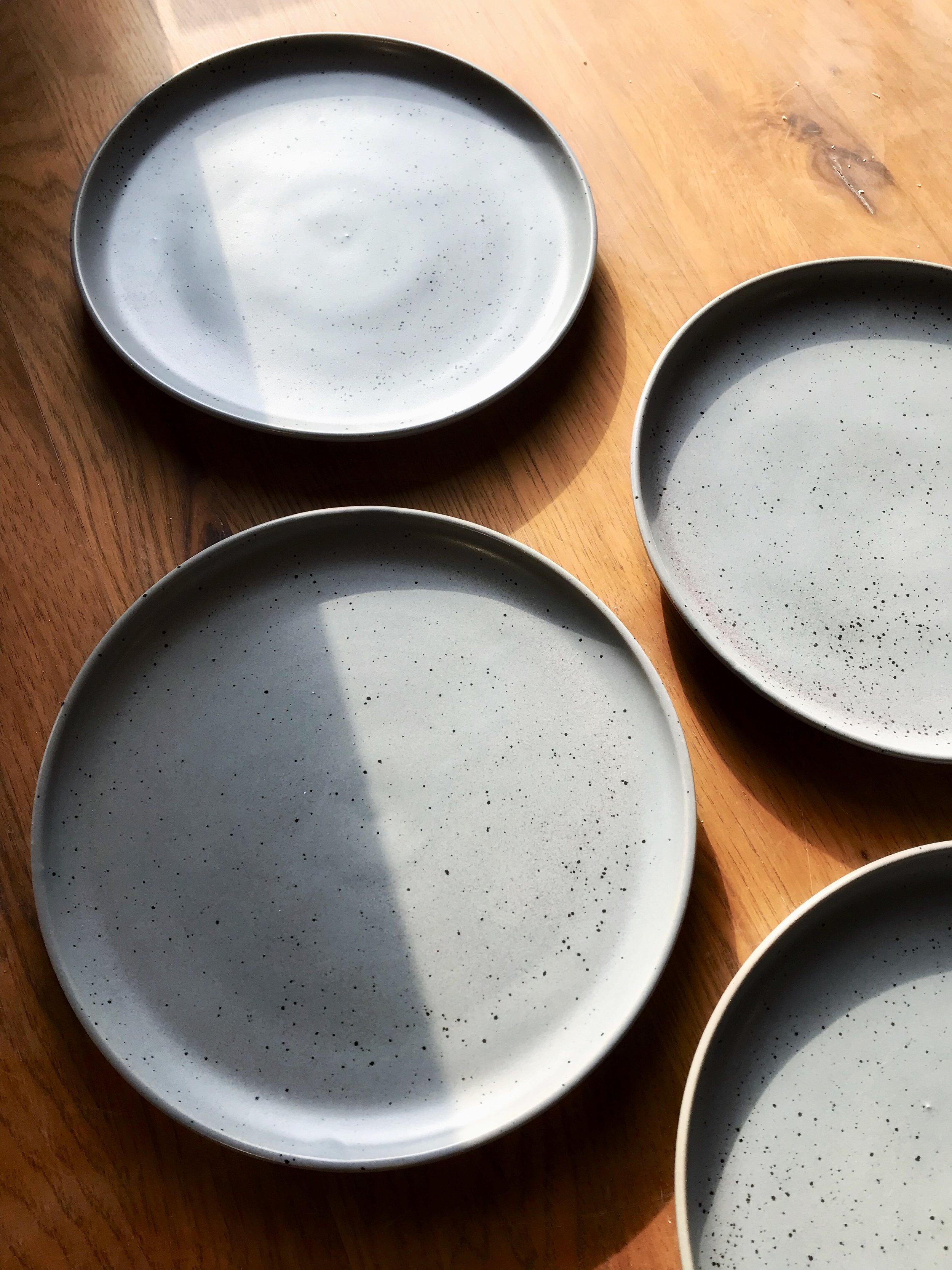 LittleFireCeramics.Tableware.JustinPlate.Meteorite.jpg