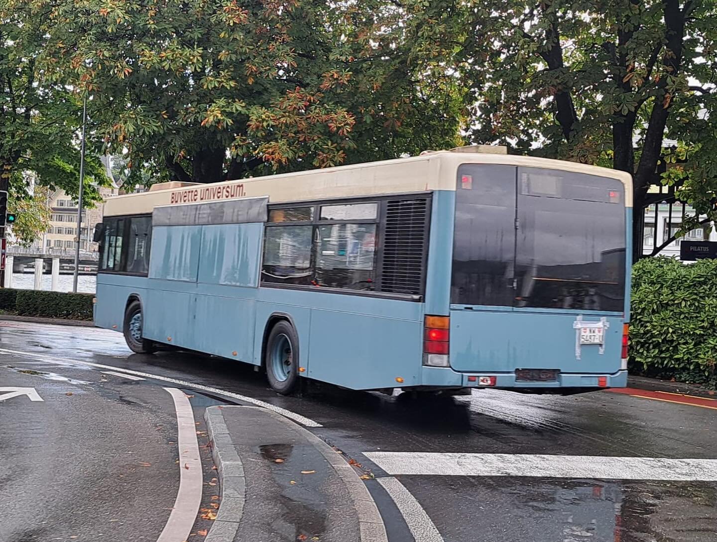 Die Saison 2025 ist zu Ende, die Zwischennutzung abgebaut und unsere Bus Buvette hat die Fahrt ins Winterlager zur&uuml;ckgelegt.

Danke an alle Besucher:innen und Sponsoren f&uuml;r diese Sommersaison! Wir w&uuml;nschen einen sch&ouml;nen Herbst / W