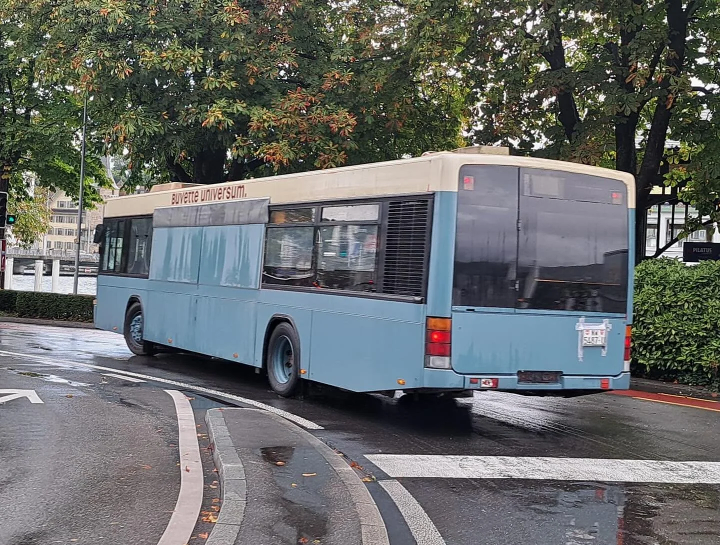 Die Saison 2025 ist zu Ende, die Zwischennutzung abgebaut und unsere Bus Buvette hat die Fahrt ins Winterlager zur&uuml;ckgelegt.

Danke an alle Besucher:innen und Sponsoren f&uuml;r diese Sommersaison! Wir w&uuml;nschen einen sch&ouml;nen Herbst / W