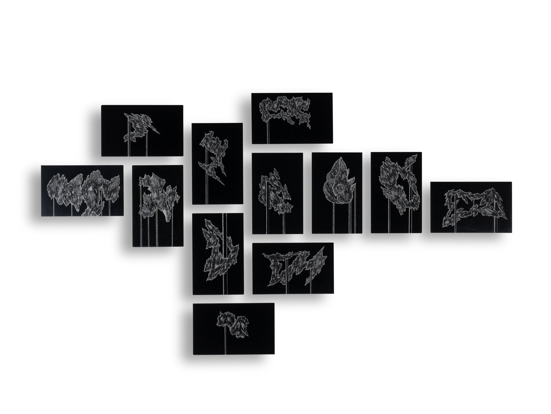 Clément Philippe, Série 'Lambeaux", 2019, carte à gratter et médium, 20 x 12,5 cm
Crédit photo : INU Studio