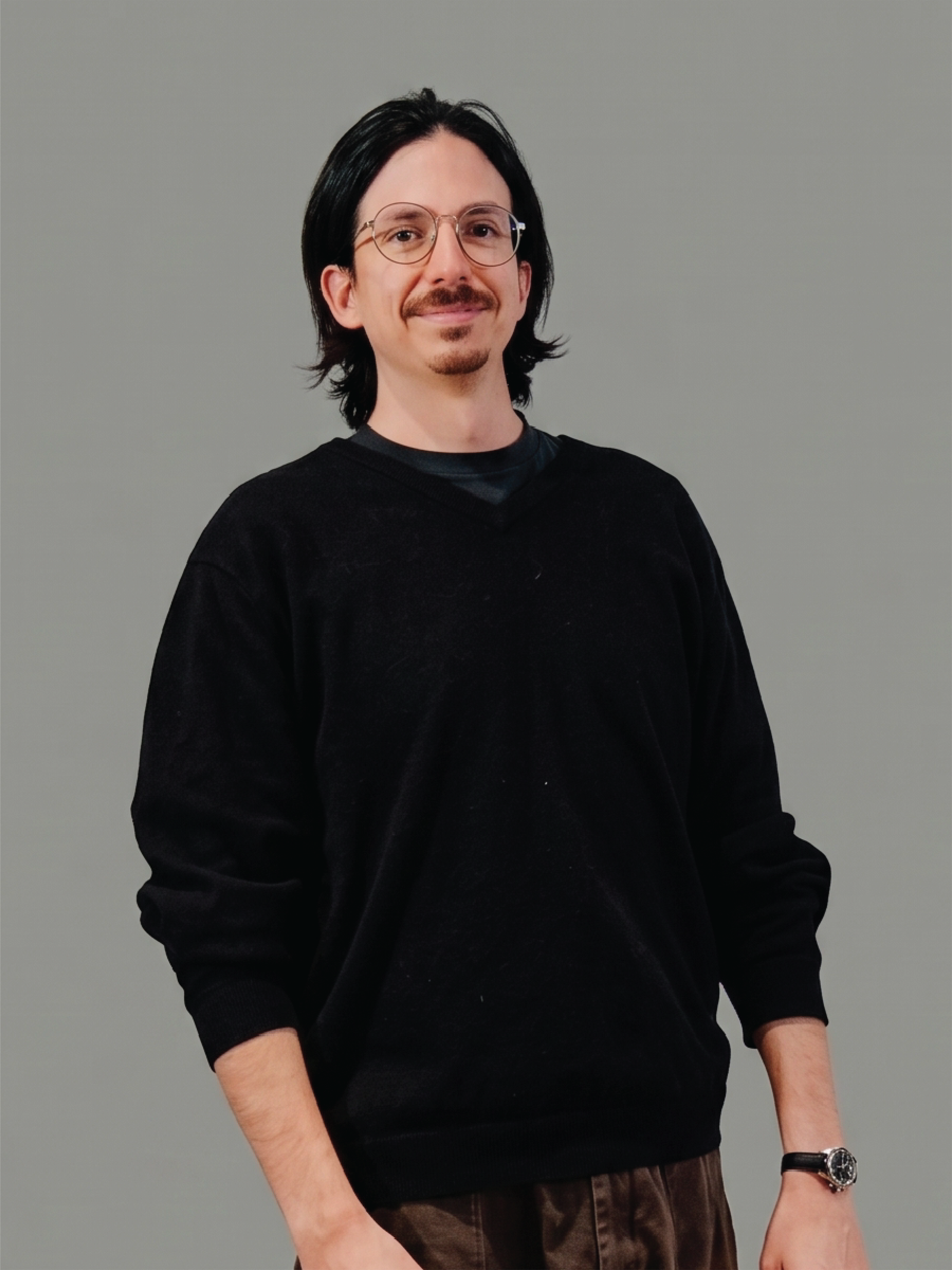   Alex Wolkow    Senior Designer