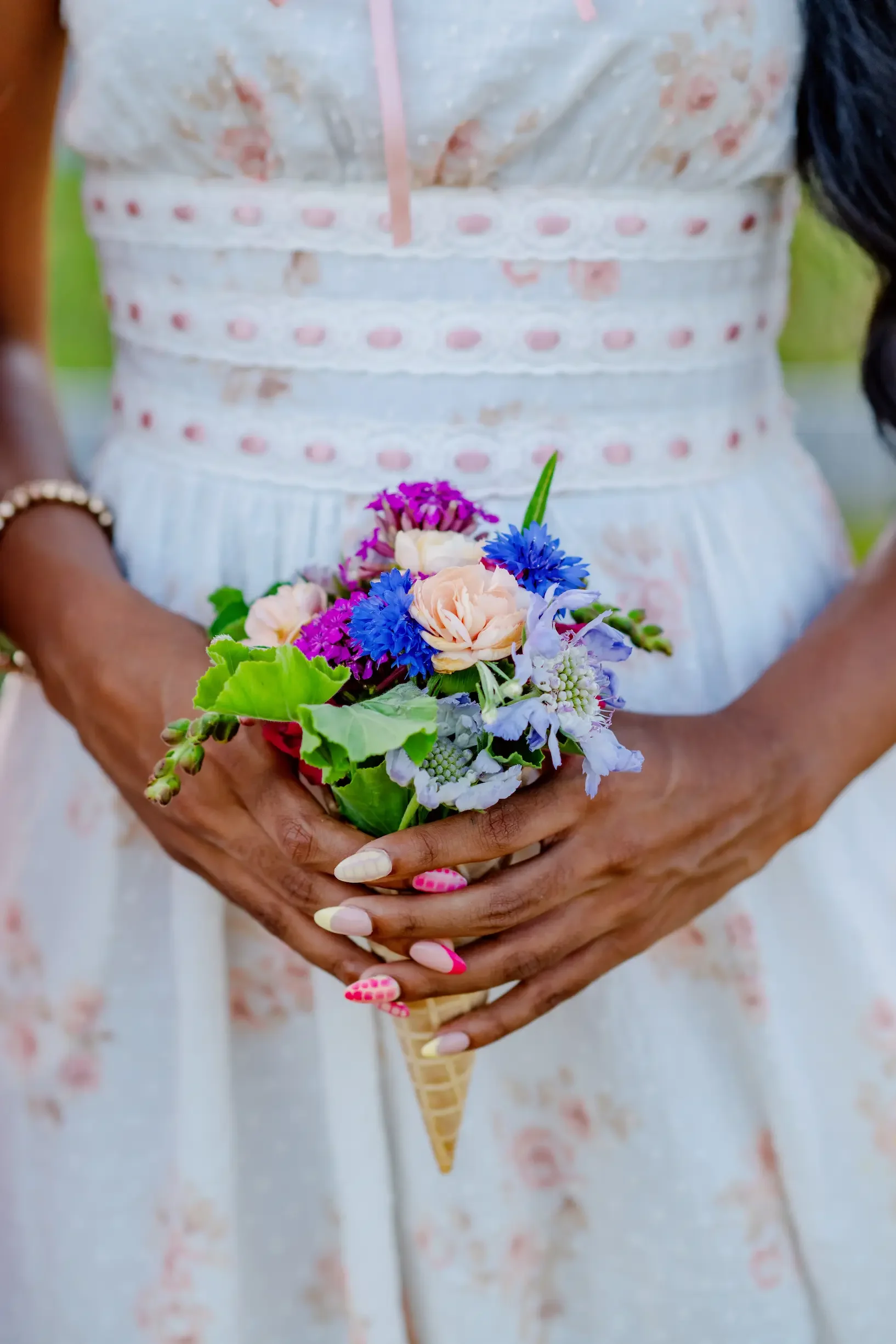 Colorful DIY bridal bouquet bar featuring fresh, farm-grown flowers for a bachelorette party or bridal shower in Richmond, VA.