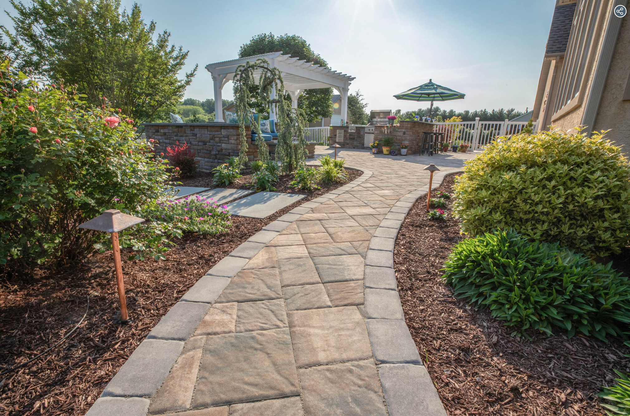 Techo-bloc with mulch near me in Lancaster County, PA