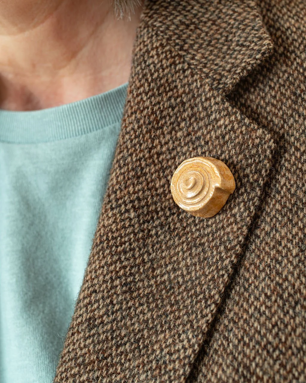 Ceramic Cinnamon Bun Pastry Pin Badge