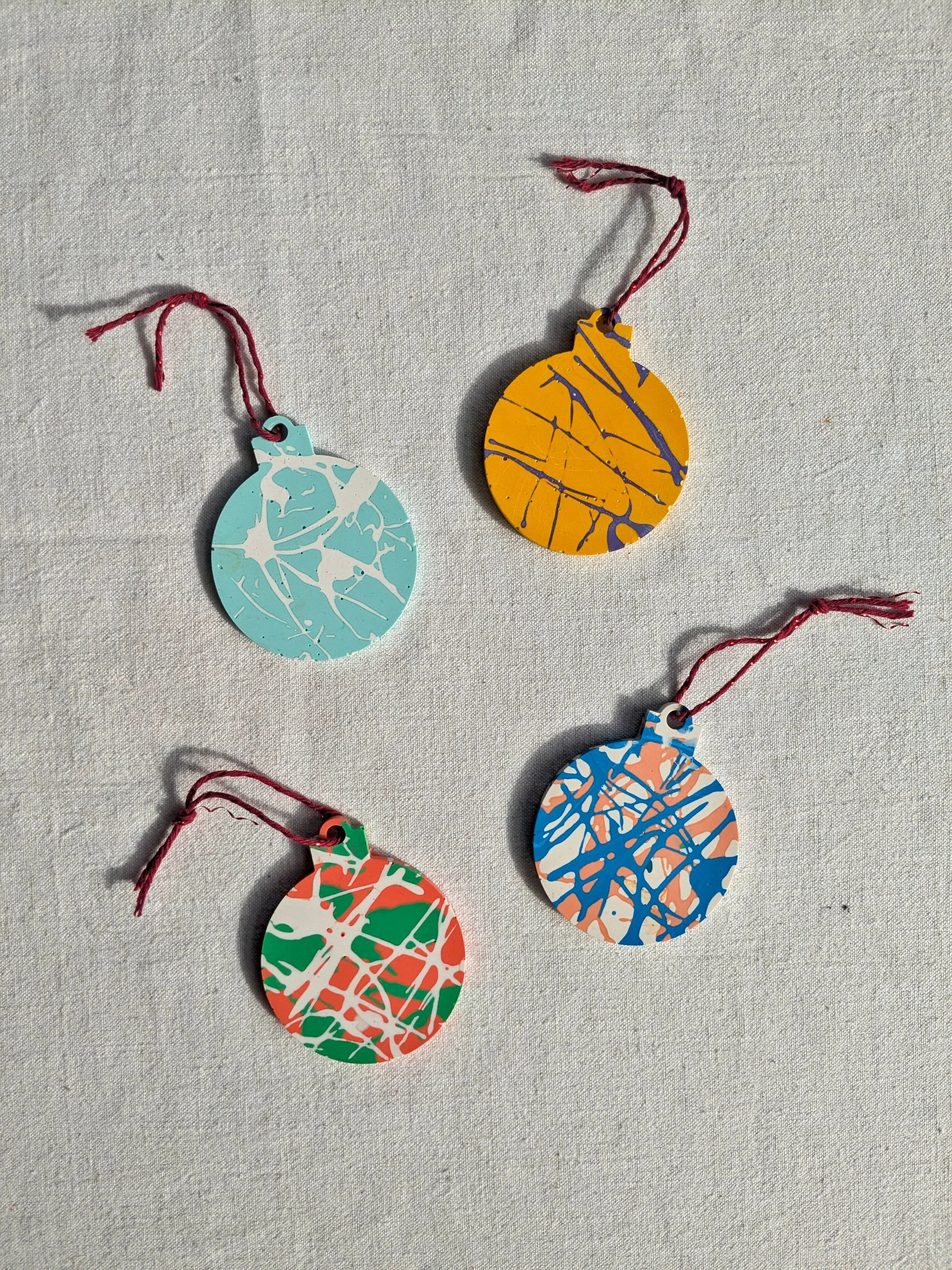 Splatter Pattern Christmas Decorations Workshop using Jesmonite Eco Resin - Sun 6 Dec