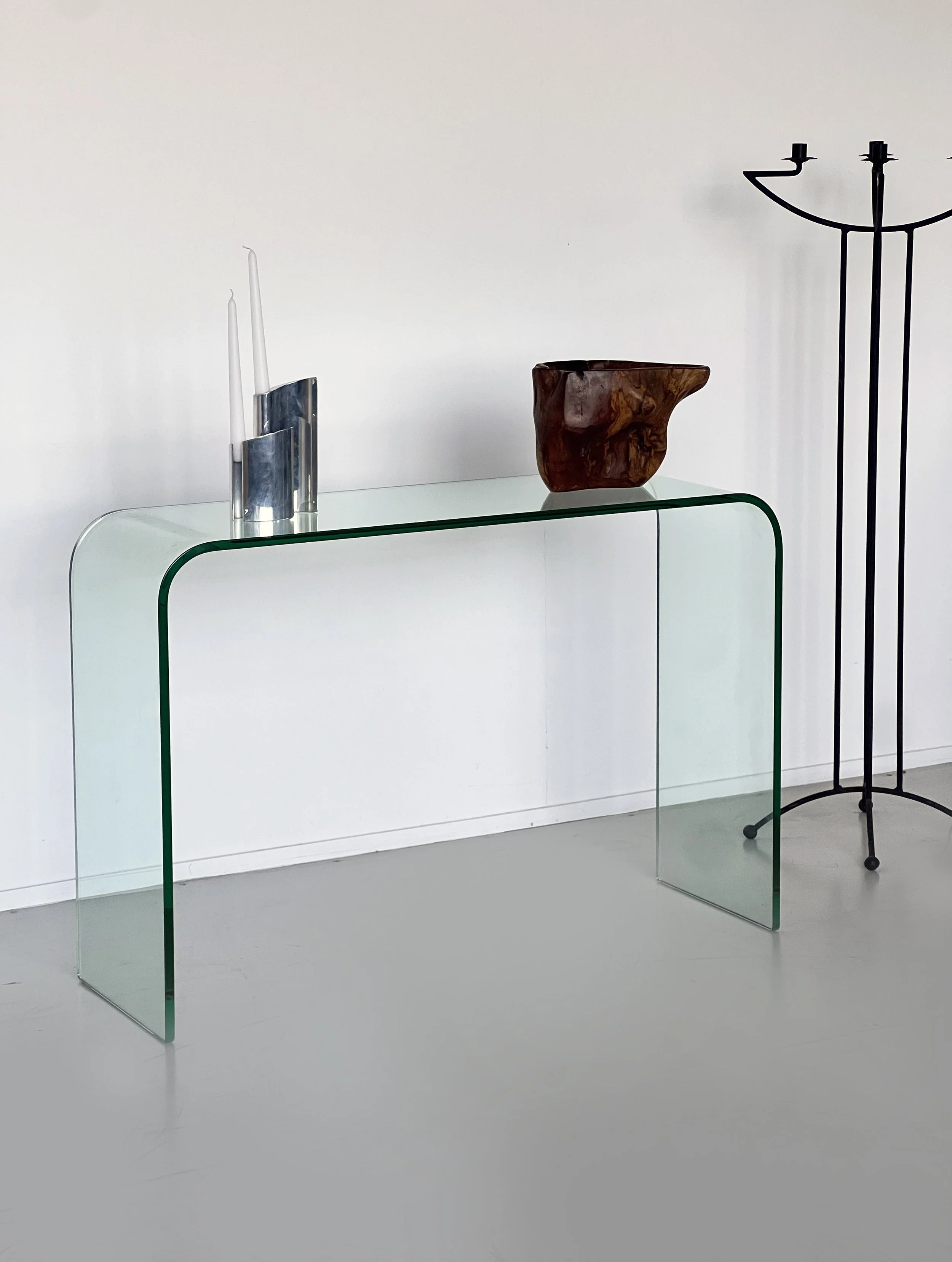 Glassconsole5.jpg