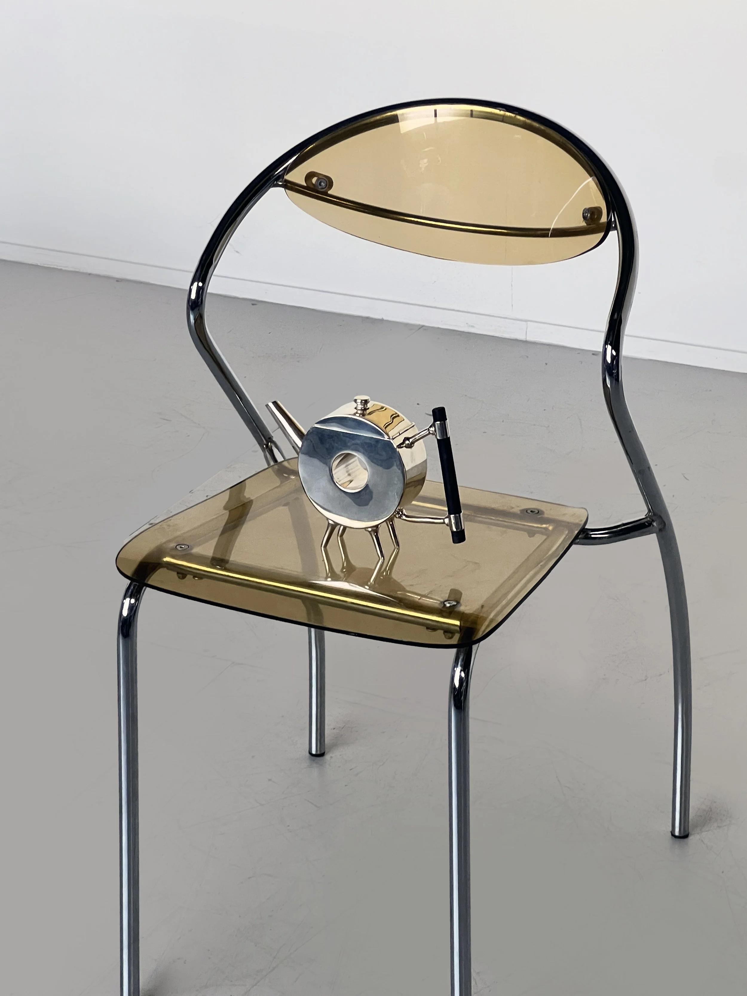 perspex chair3.jpg