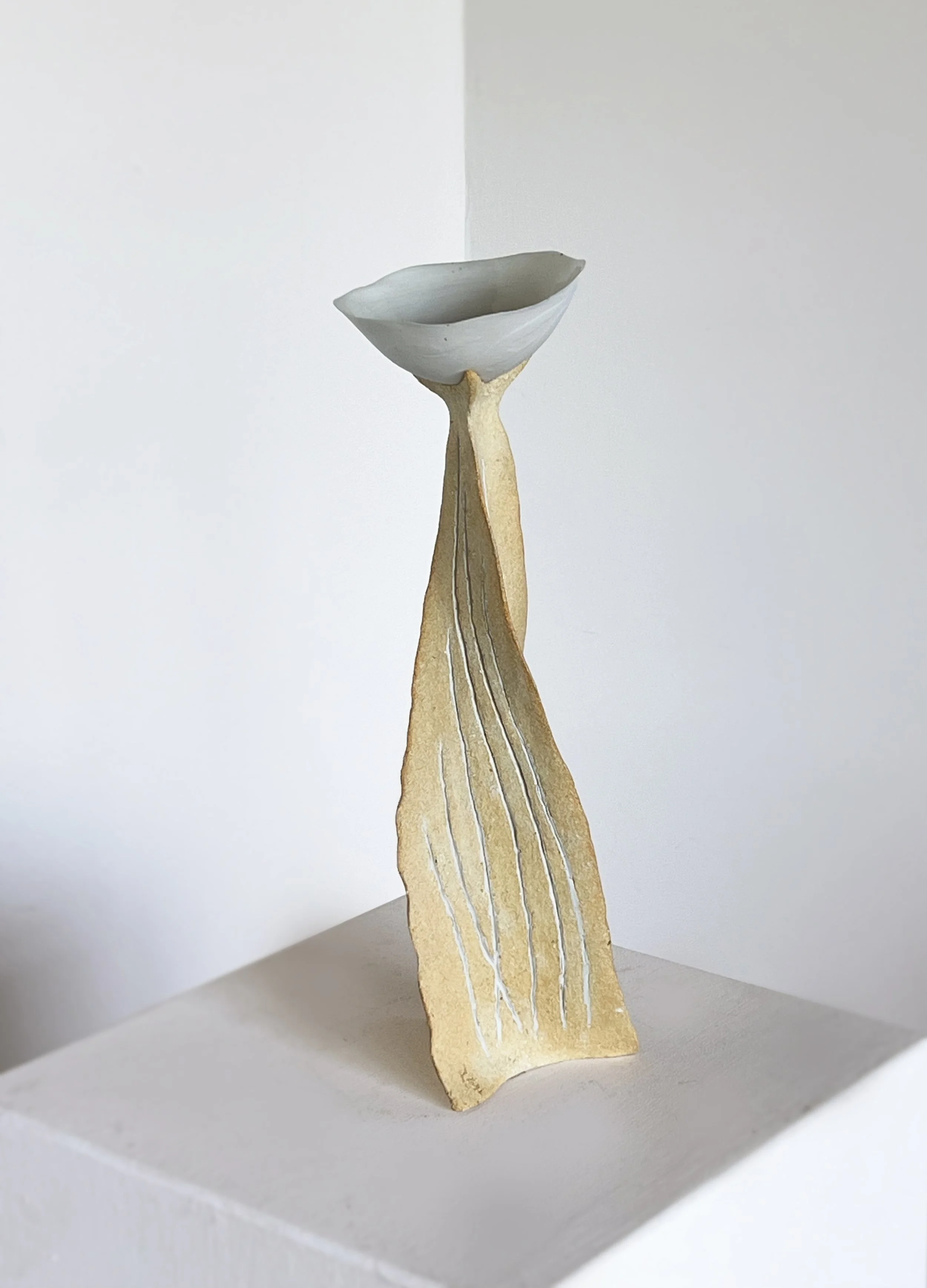 cermaic and porcelain pedestal2.jpg