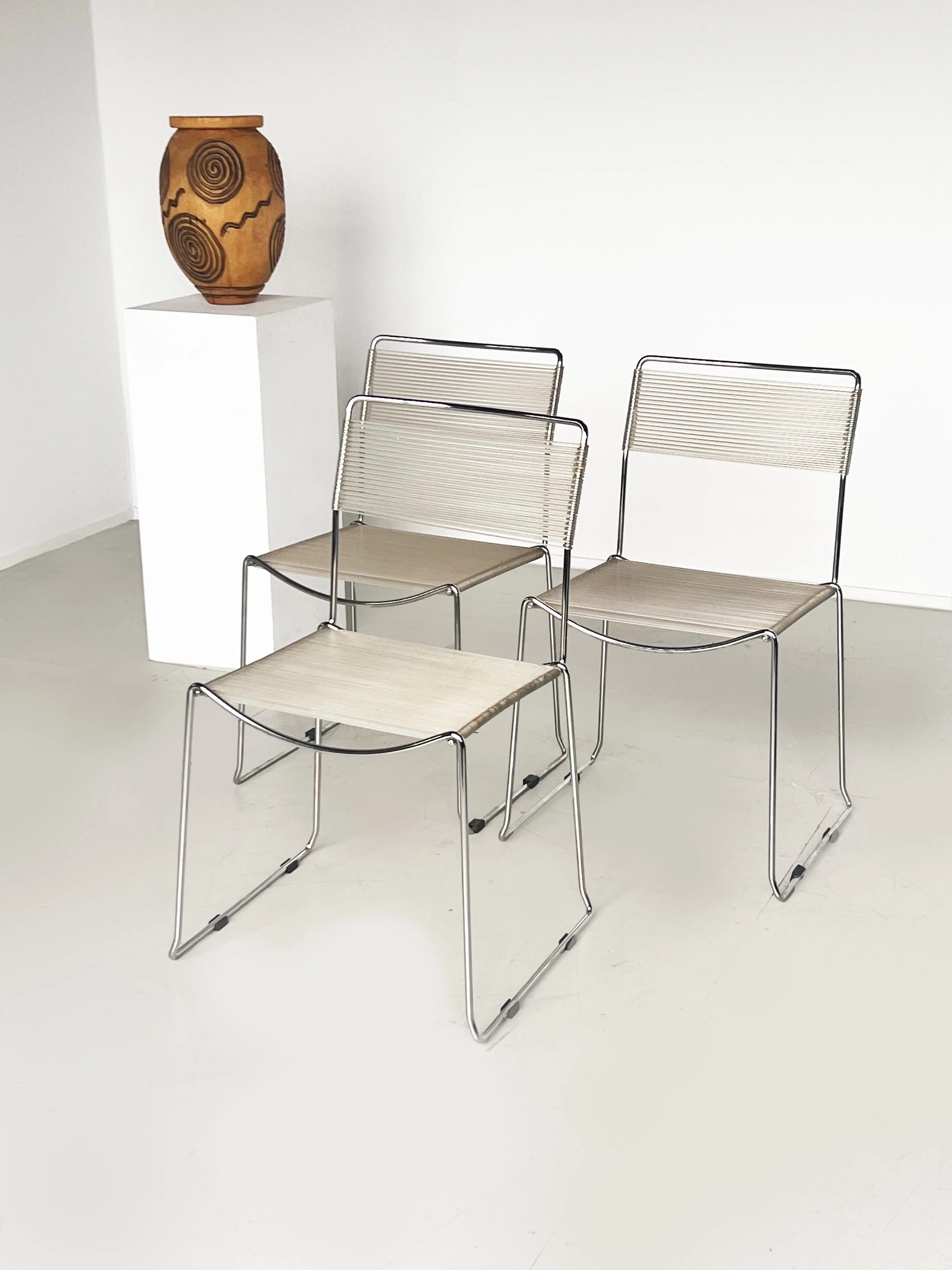 spaghetti chairs1.jpg