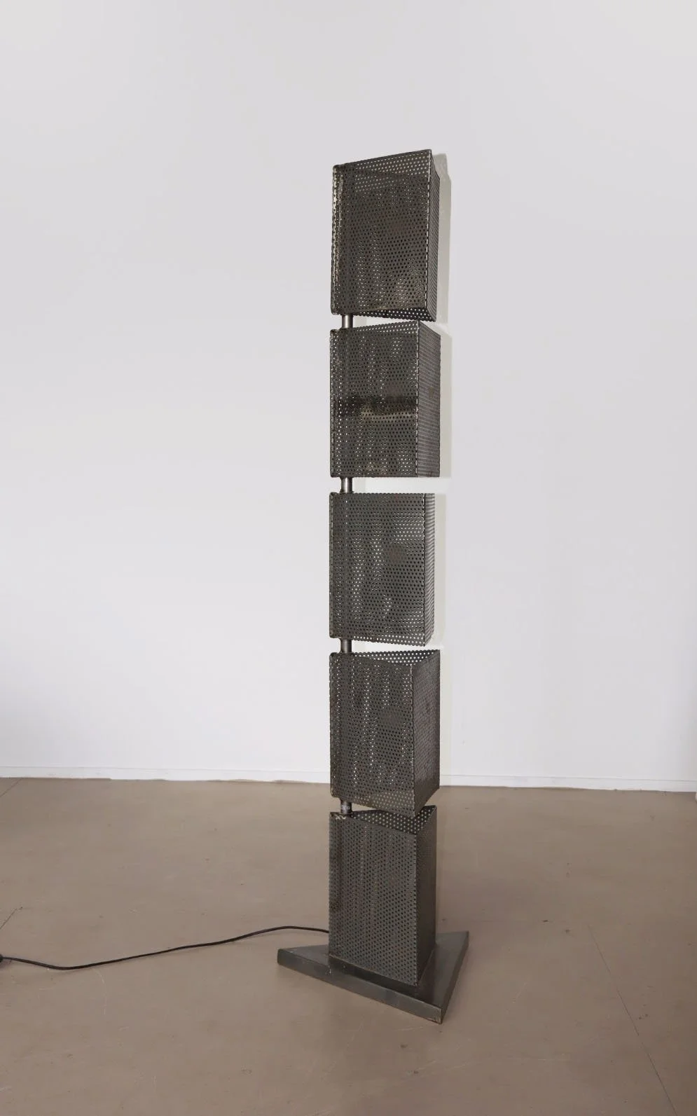 floor lamp.jpg