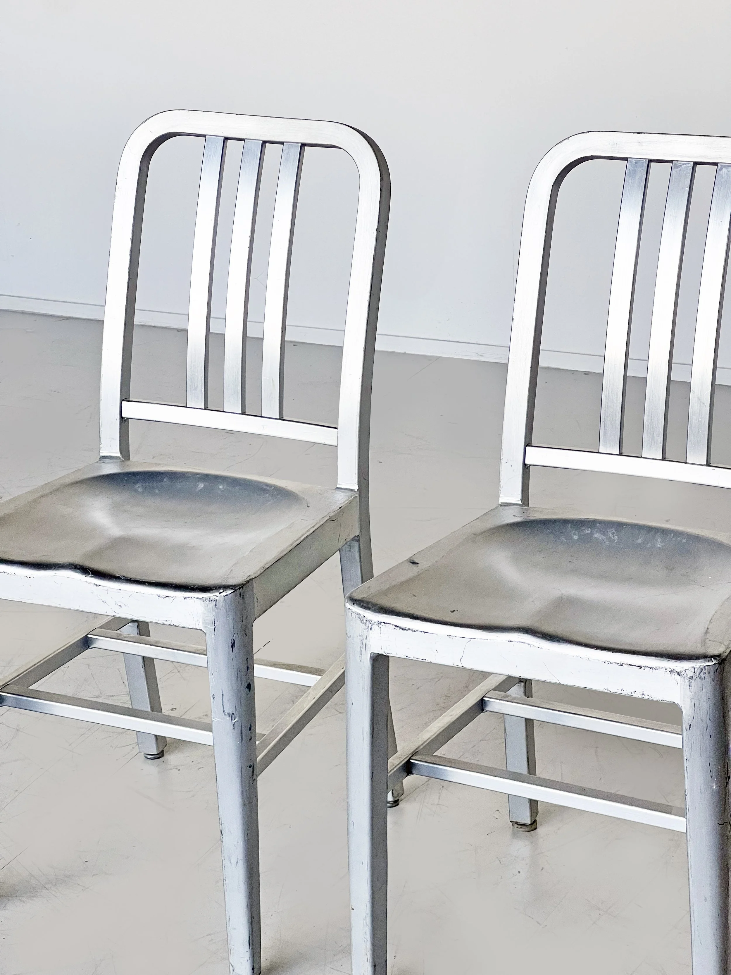 Navychair4.jpg