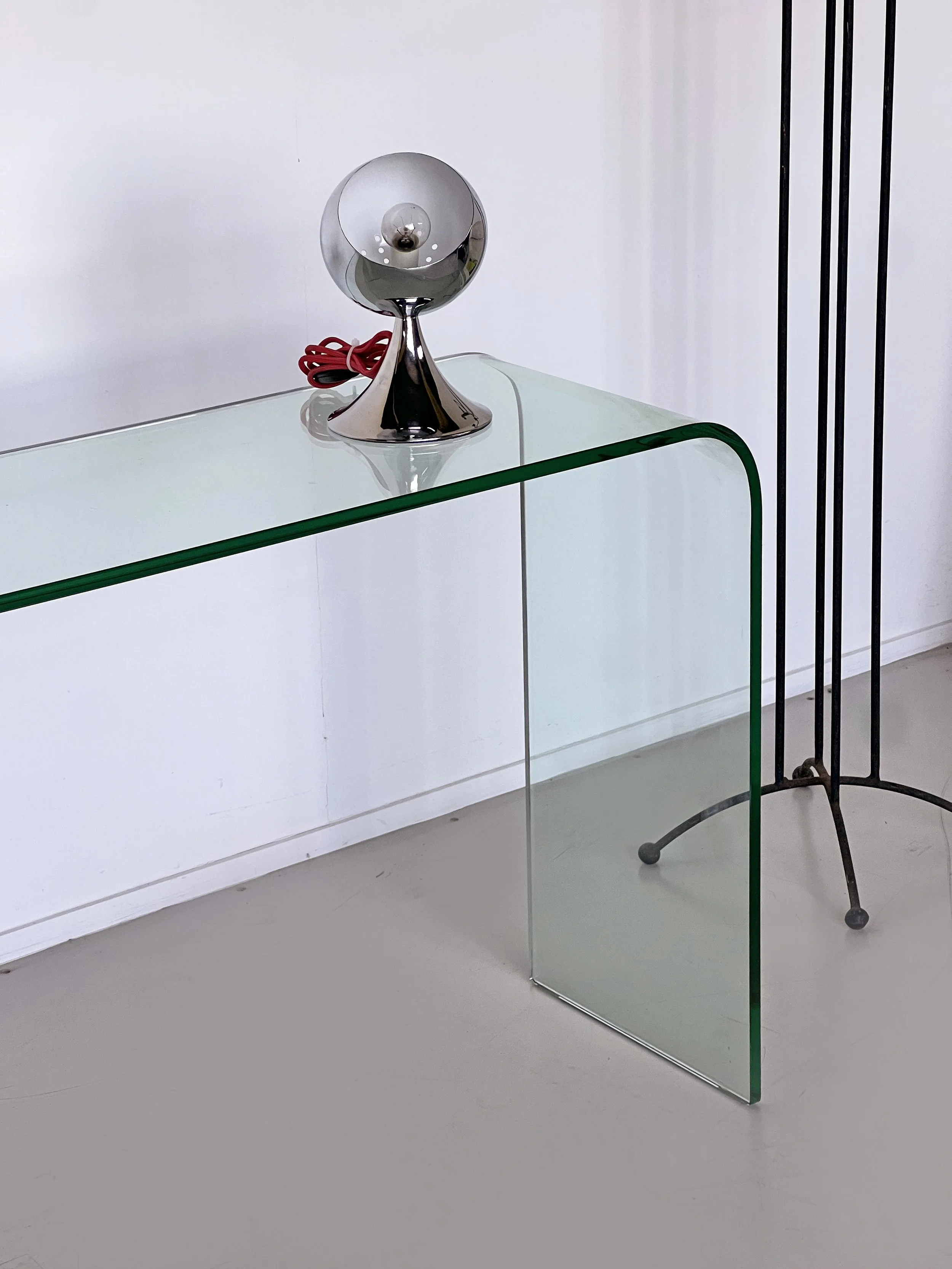 Glassconsole7.jpg