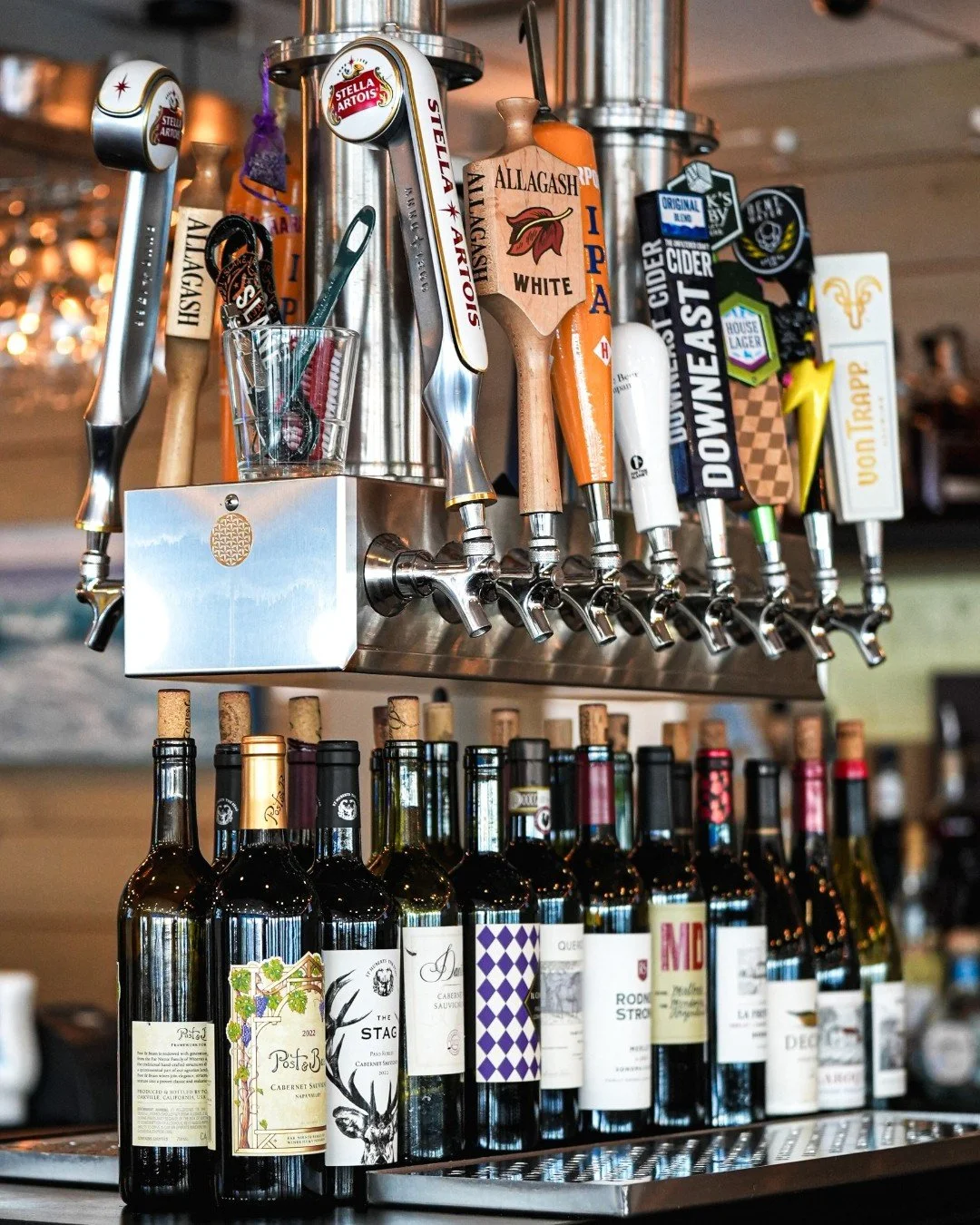 Here is what's on tap this week at The Landing 👇

Thursday, April 2nd
Live music with Halfway Rock starting at 7 PM
-
Wine &amp; Dine for Two &mdash; $80 total
Sunday&ndash;Wednesday evenings.

Enjoy a complete dining experience for two:
🥗 2 First 