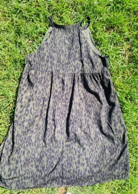 green.black.cheetah.jpeg