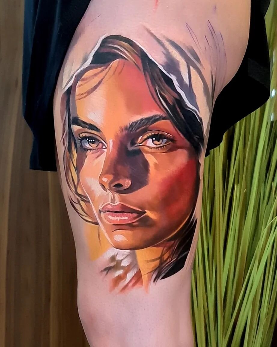 First session down on @_katiejtattoo_  leg sleeve!

Can't wait to do more on this!
.
I am now offering beginner friendly workshops and 1:1 coaching @fleetwoodtattoo.co

Any questions please get in touch! 🤳

#colourtattoos #oilpaintingtattoo
#portrai