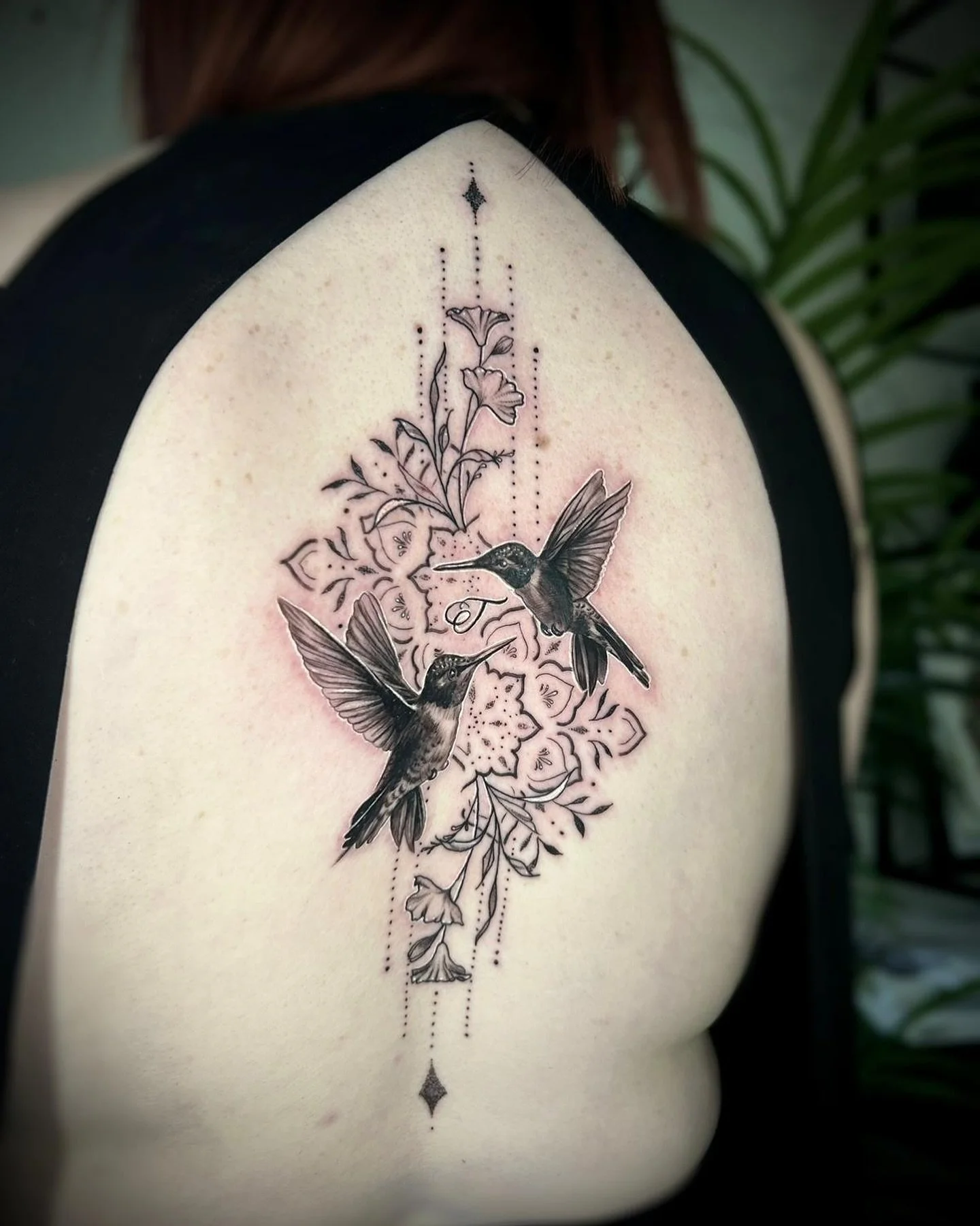 Throwing it back to this lovely tattoo @blissinks did! 🕊️🌹✨
#birdtattoo #blackworktattoo #backtattoo #blackandgreytattoo