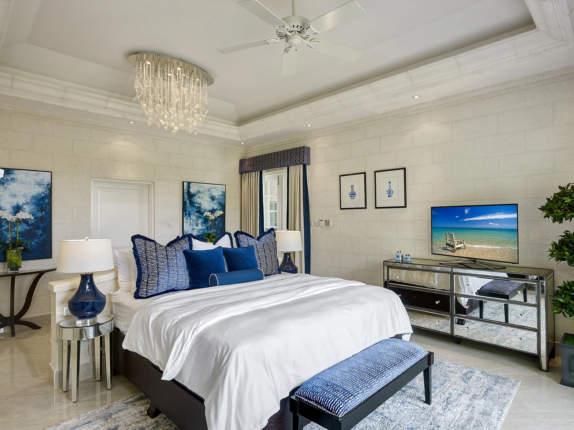 CW Master Suite 1.jpg