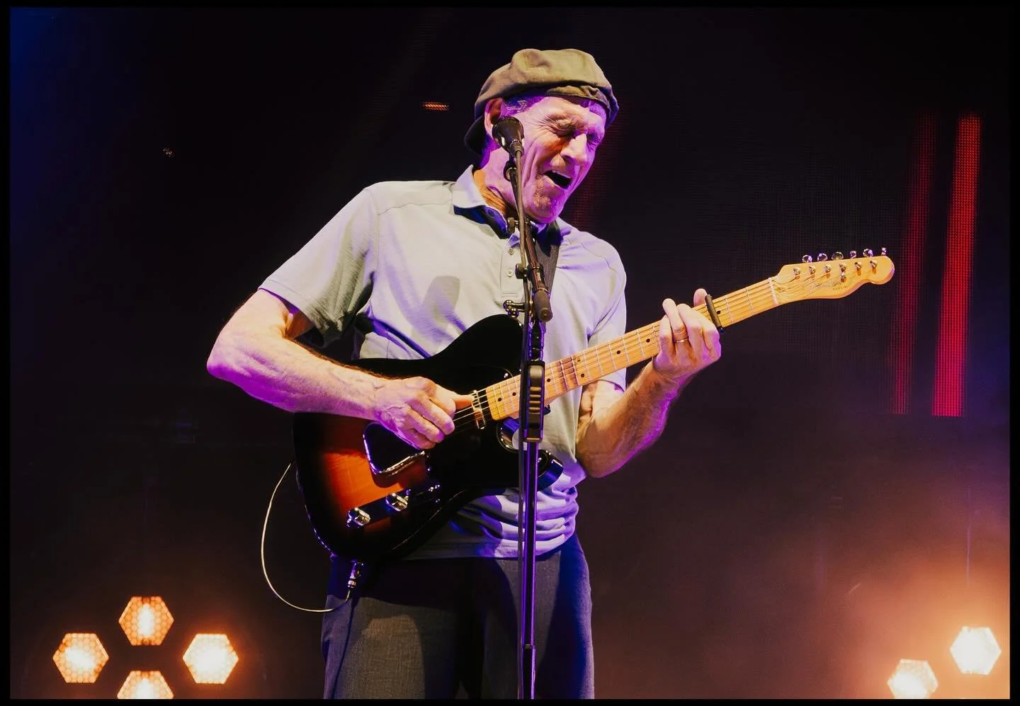 A week ago, I had the incredible experience of seeing my all-time favorite musician for the 5th time, but the first time from the front row. Often, I find myself rendered speechless, but never to this extent. Each time I have the opportunity to witne
