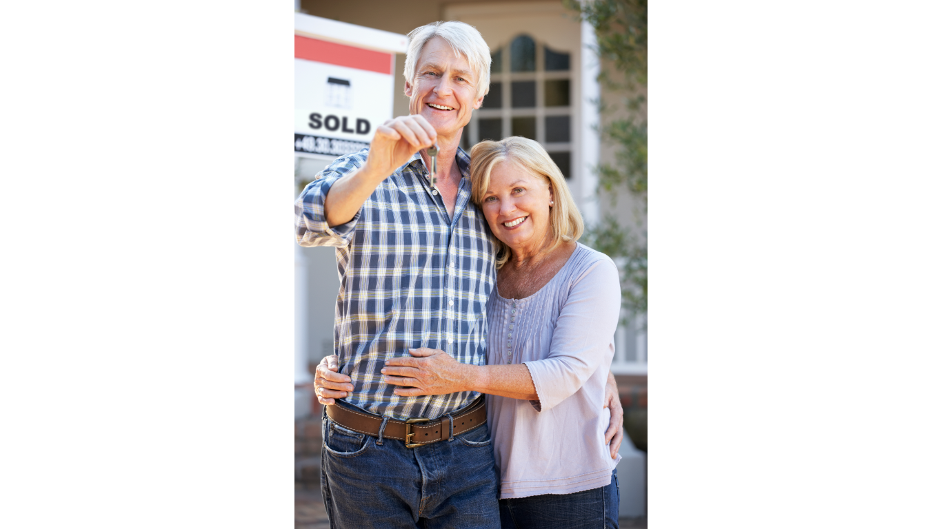 Golden Years, Bold Decisions: Renting vs. Buying for a Fulfilling Retirement