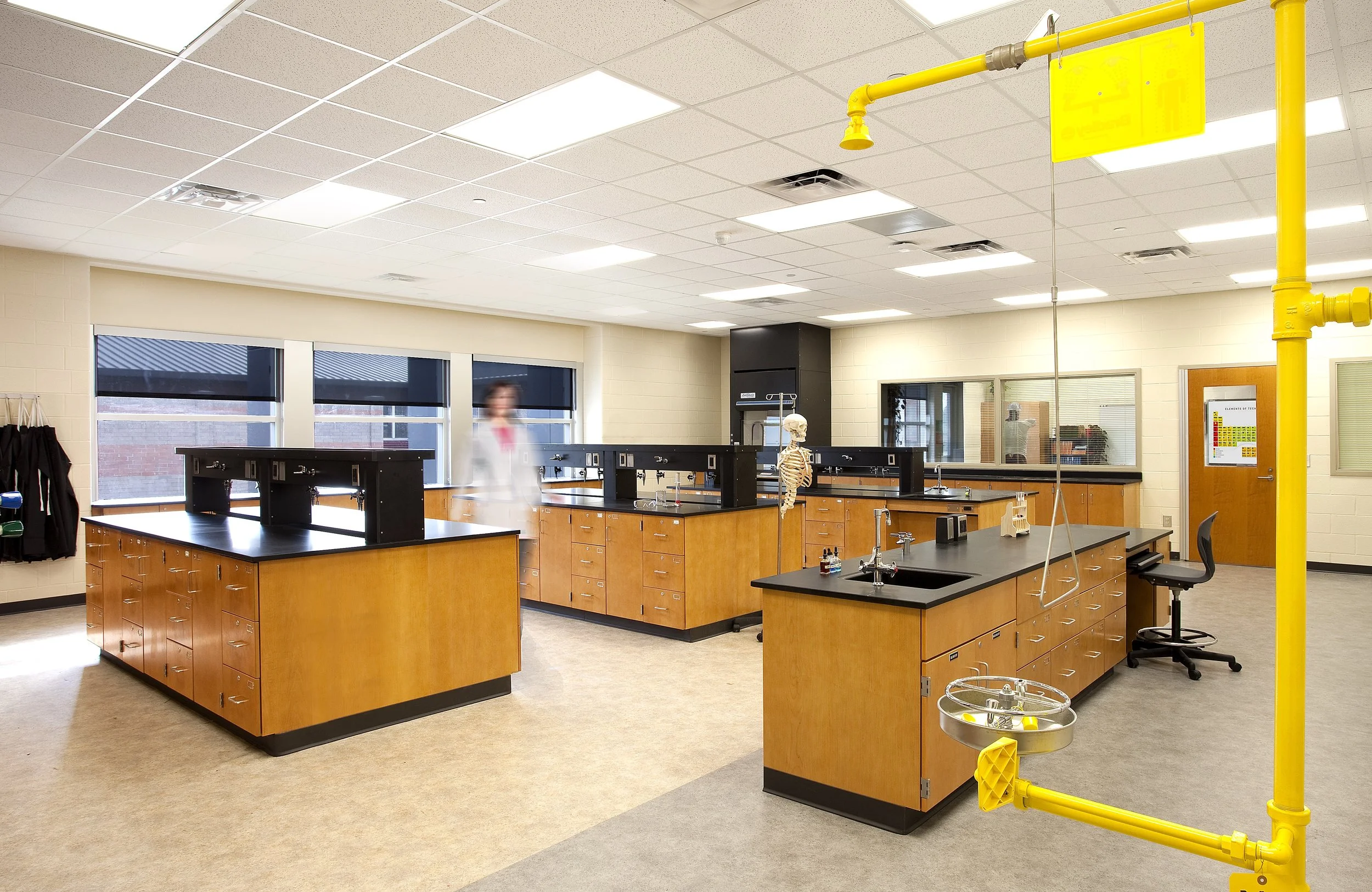 INTERIOR - LAB.jpeg