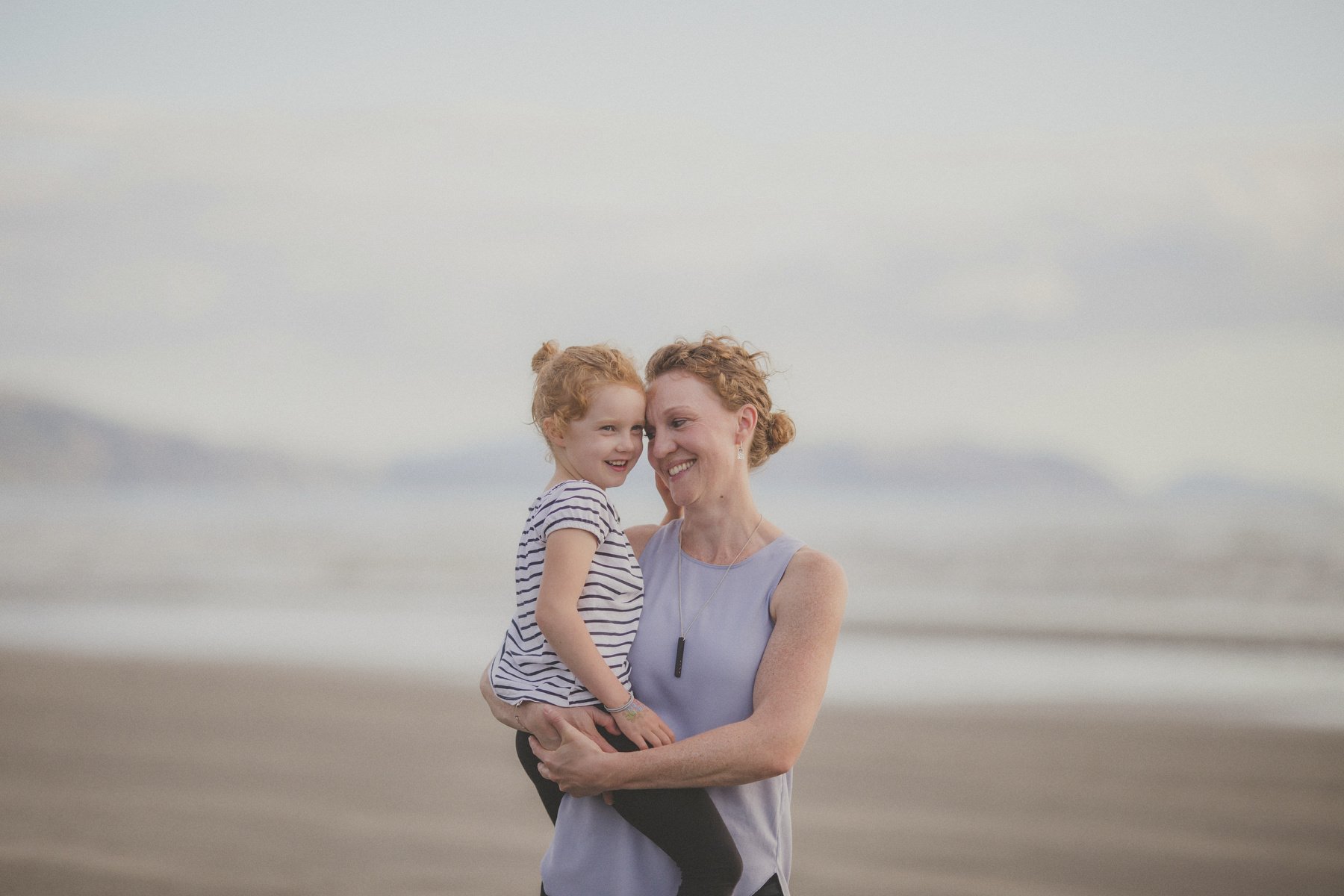  Natural and un-posed family portraits by Jenny Siaosi Photography, in Wellington, NZ.  