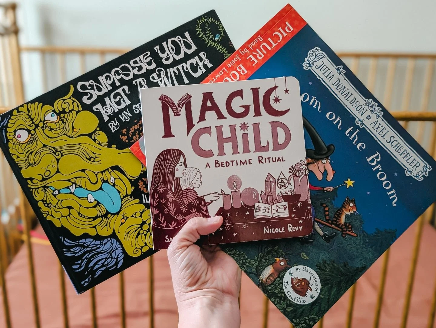 This week's bedtime story lineup 🎃🕯️🧹🦇

#halloween #witchseason #witchymama #readmorebooks #samhain