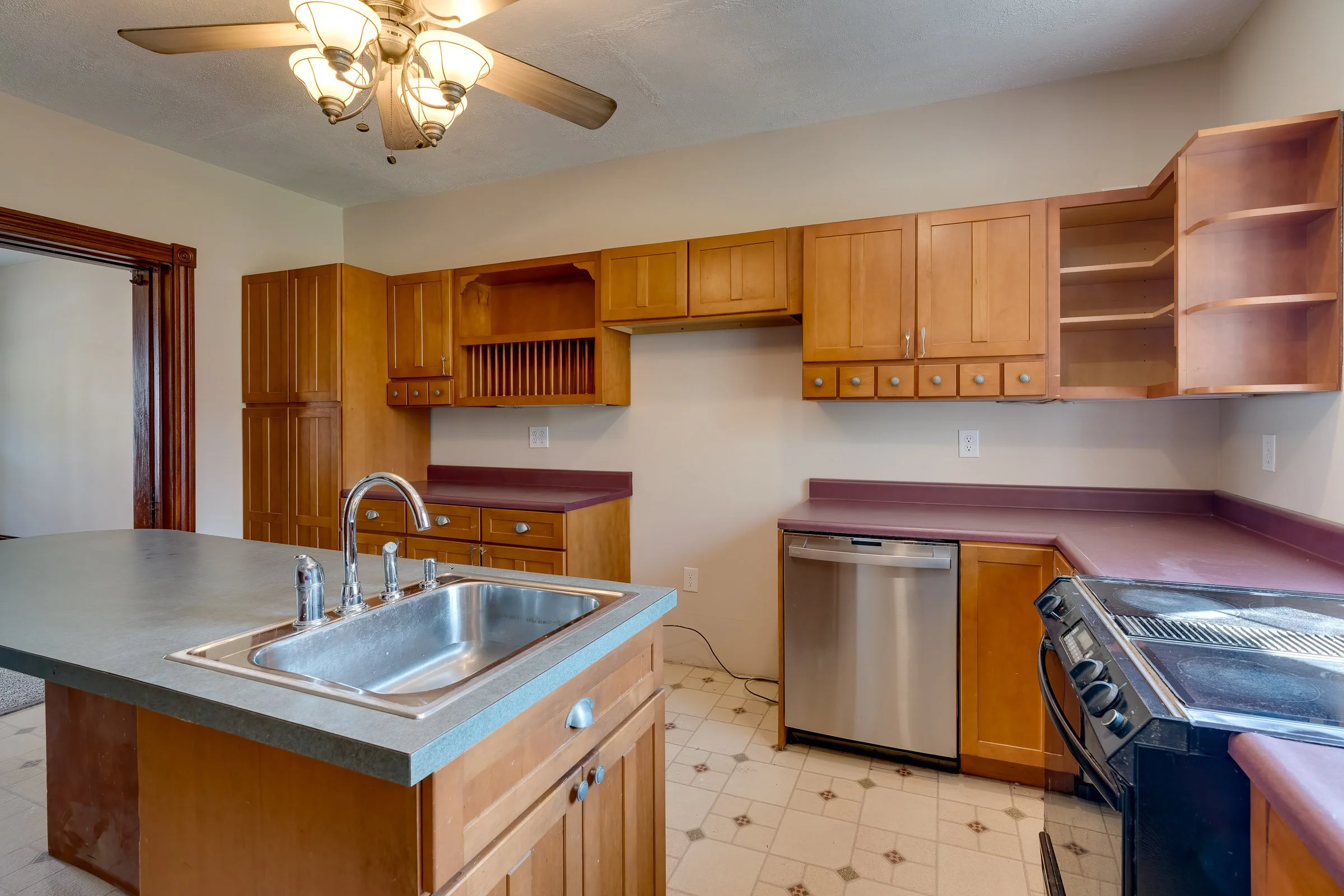 562 N 2nd St, Lykens-1-Main-8.jpg