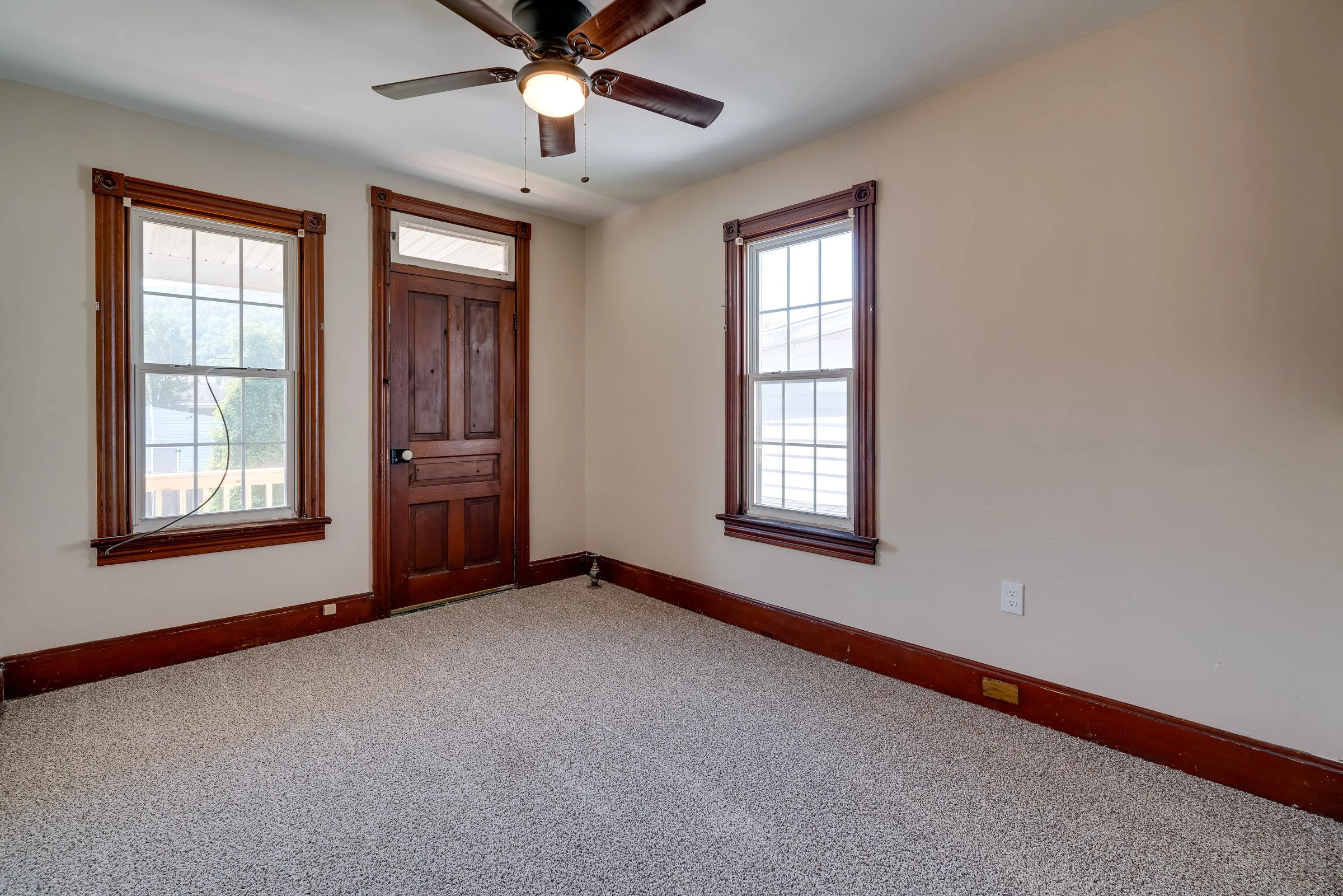 562 N 2nd St, Lykens-2-Upper-8.jpg