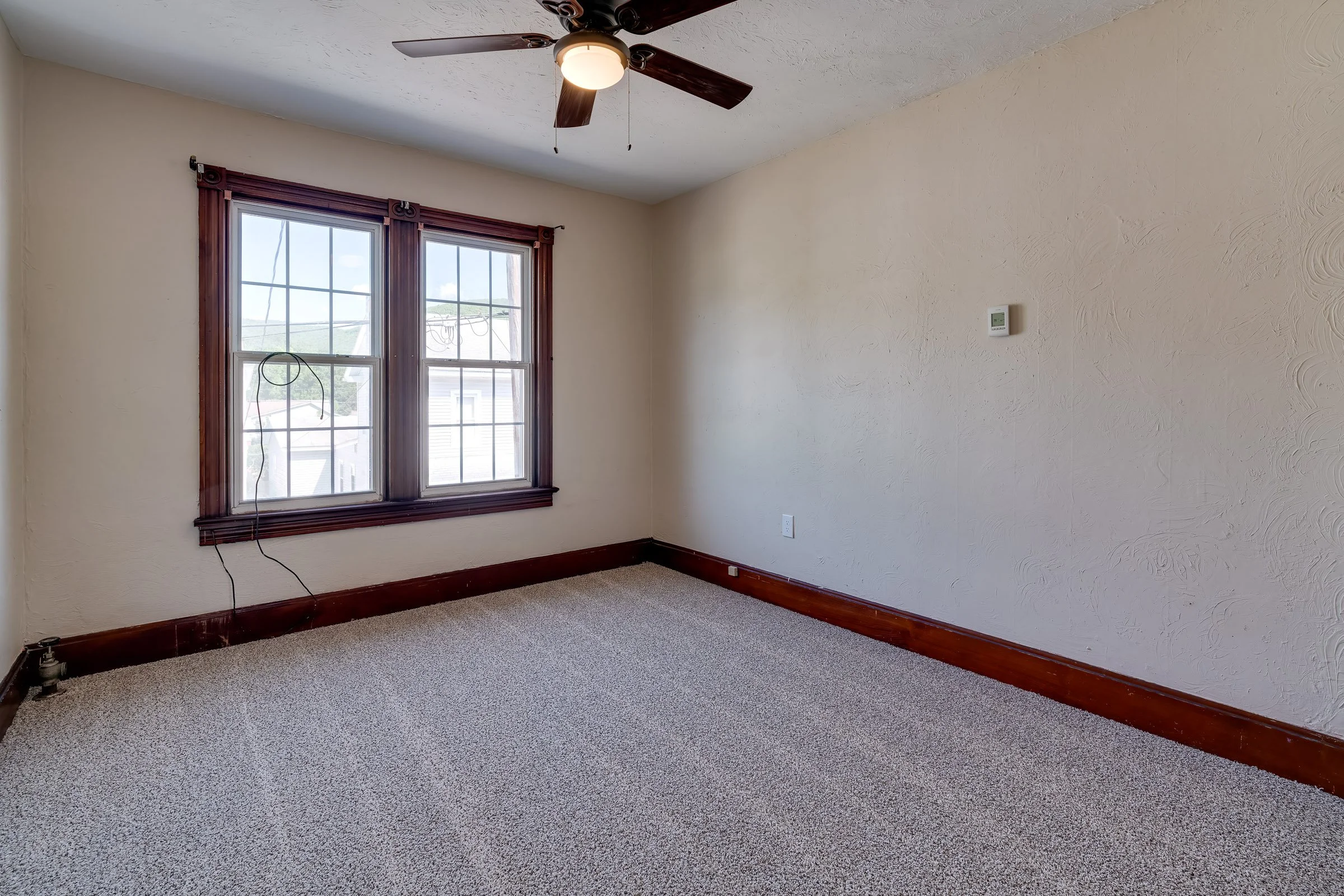 562 N 2nd St, Lykens-2-Upper-3.jpg