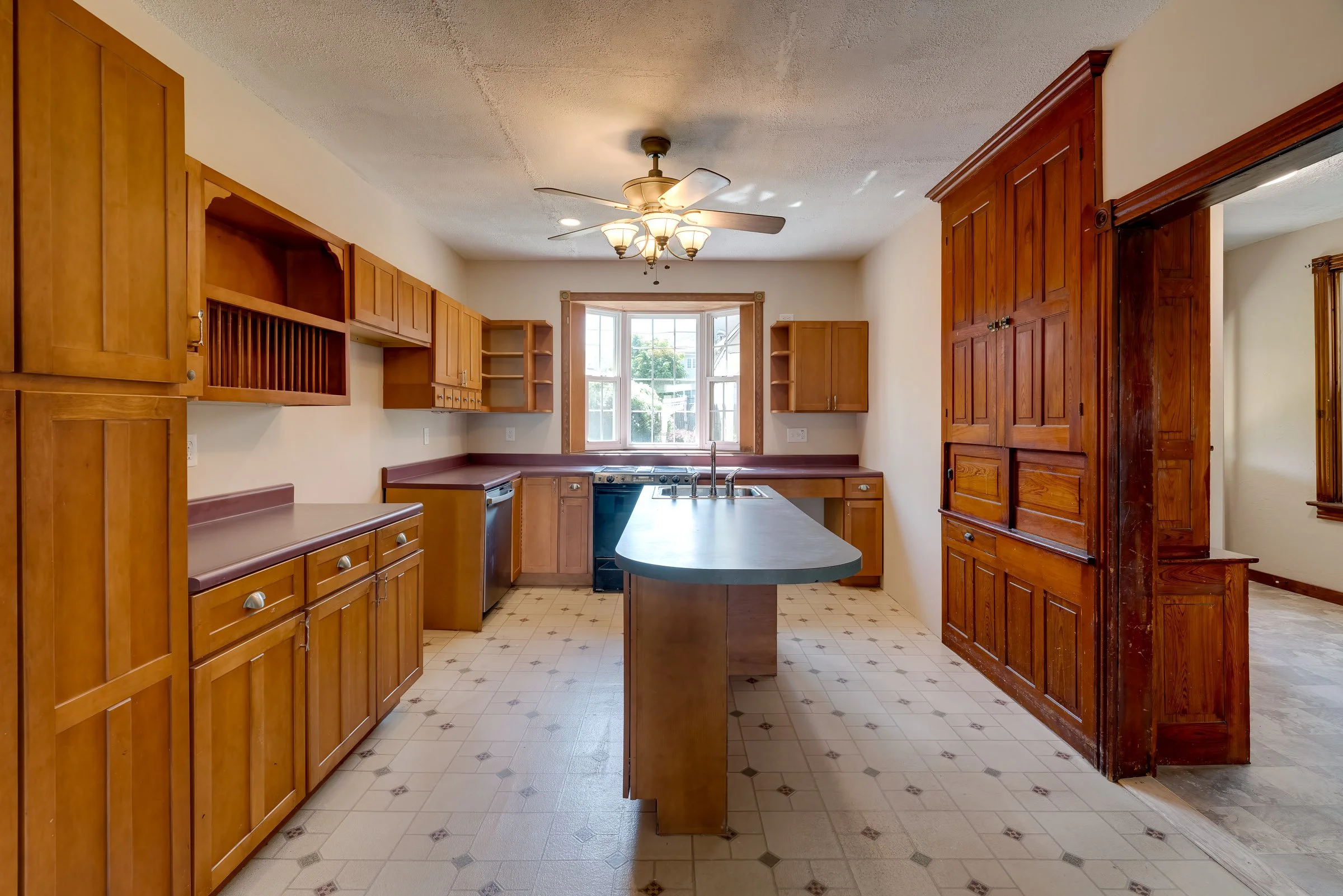 562 N 2nd St, Lykens-1-Main-6.jpg