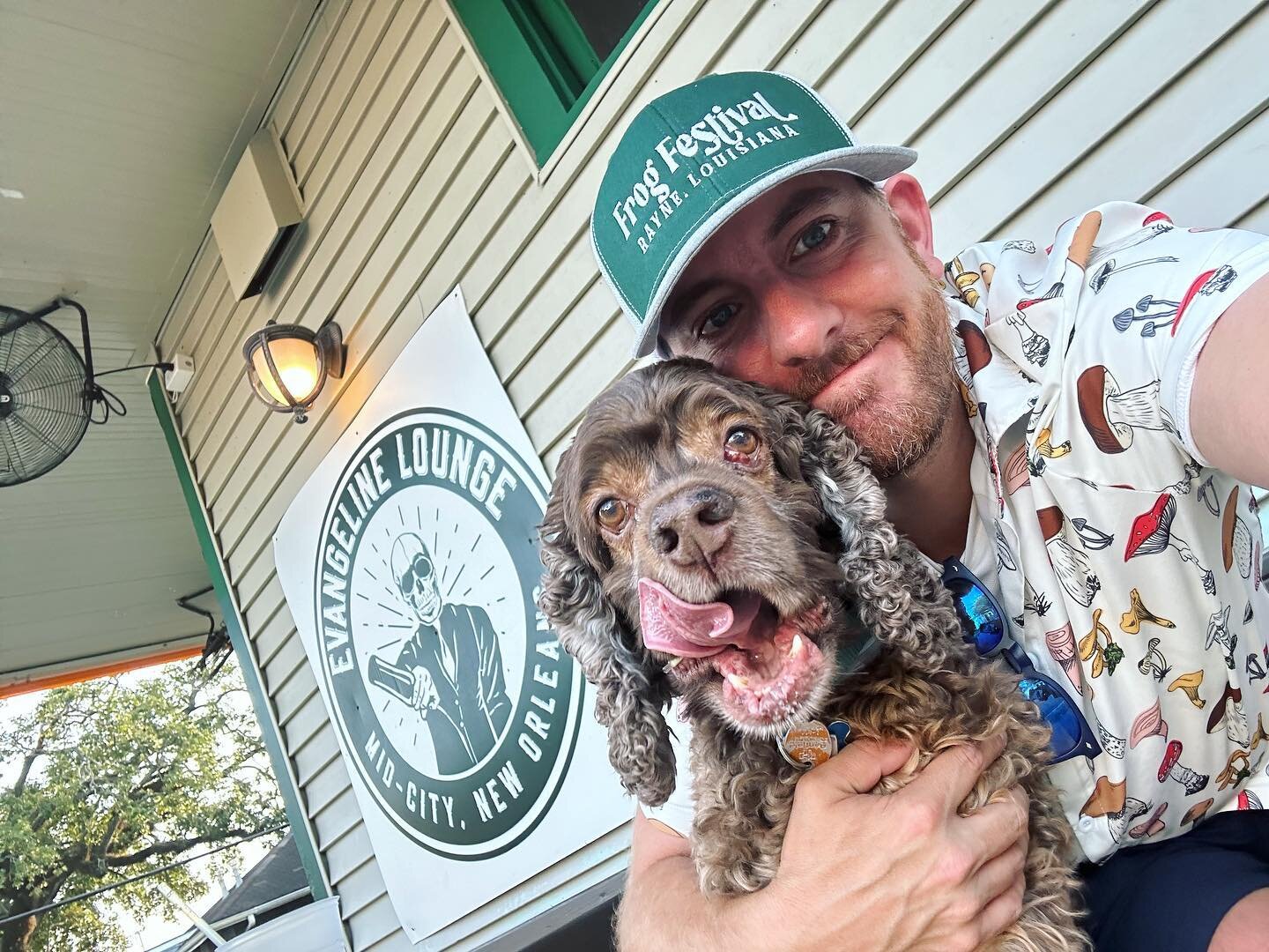 🐶 🍻 Nothing like a cold beer with your furry bff. 

📍New Orleans, LA

🌎 Come along the journey by following @wander.onwheels &amp; @wander.onwings 

 #rvlife #rvlifeisthelifeforme #orpheus #unframednola #lesbontempsrouler #neworleans #rvlifewithd