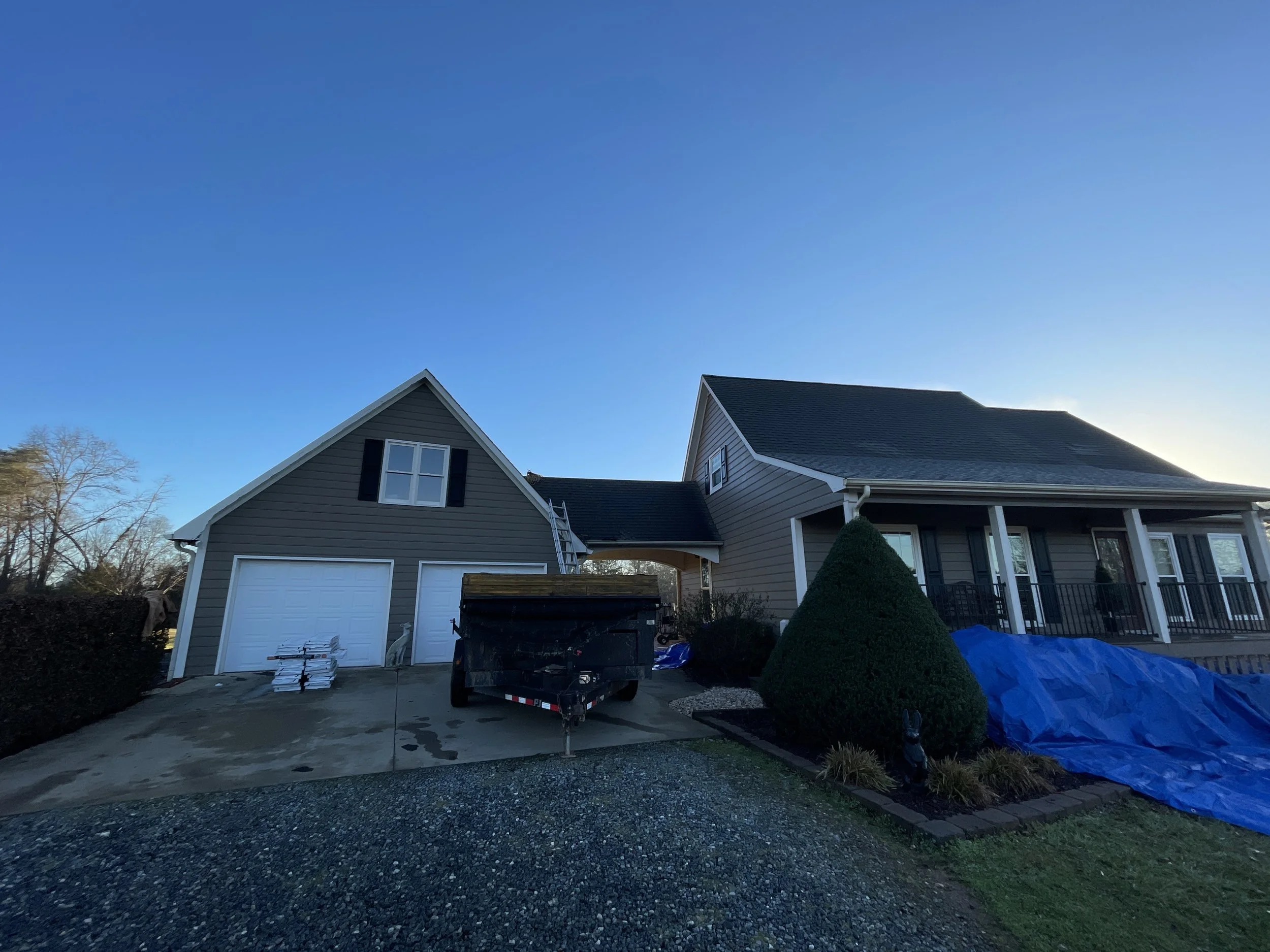 First Choice Constructors offer roofing services, including roof repairs, roof installs, reroofing, roof leak repair, roof storm damage, shingle roofing, metal roofing, slate roofing, and roof replacements. Family owned and operated. Bilingual. 