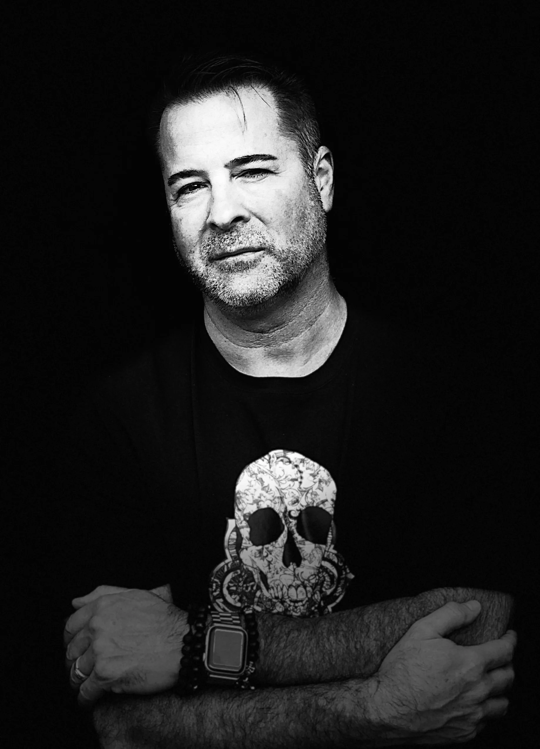 Aaron LaPedis, 30+ year fine art dealer,  Founder and Former owner of Fascination St. Fine Art Gallery, Denver, National PBS Host, Denver Post Art Columnist, FBI Certified Art & Collectibles Expert.