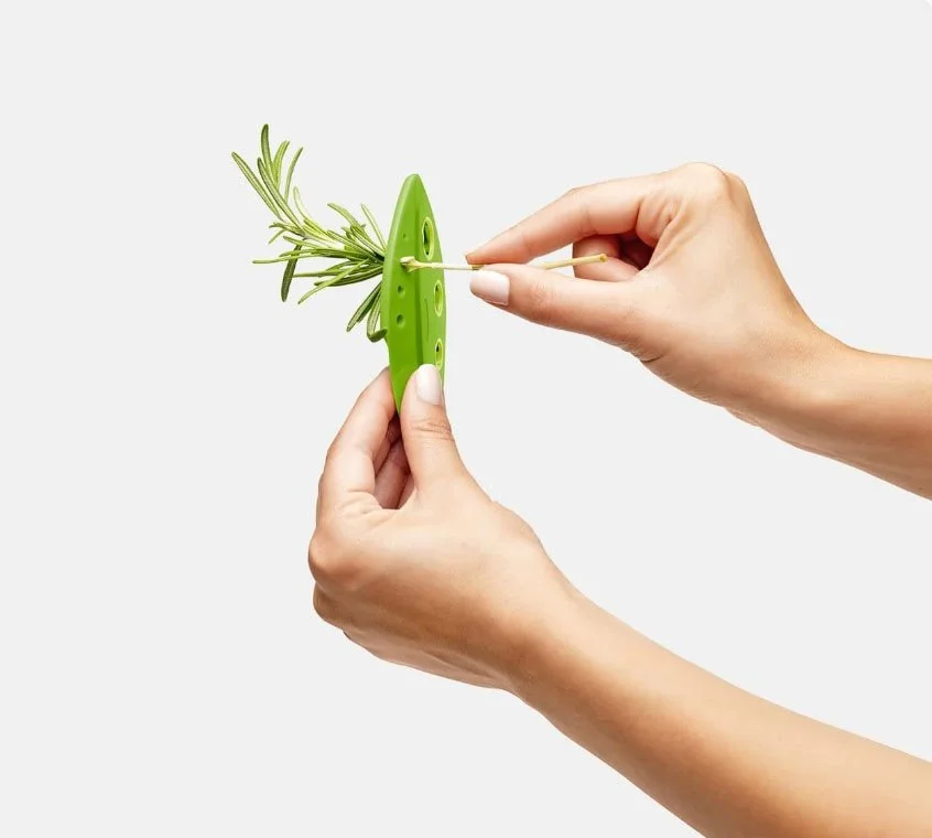 chefn-loose-leaf-kale-and-greens-strip-herbs