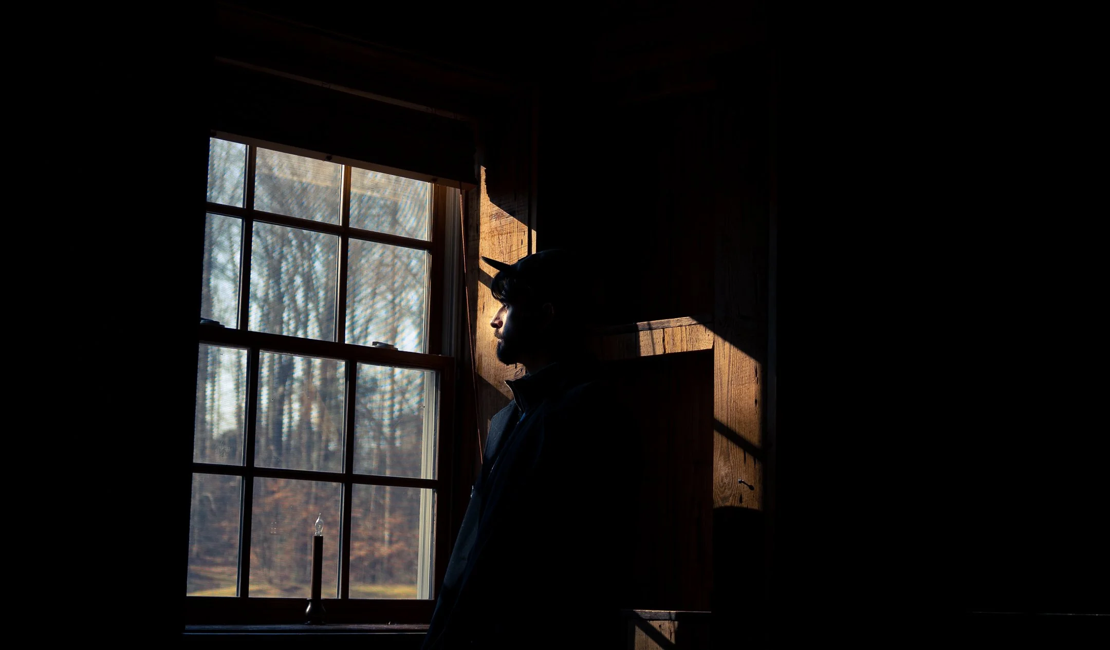 Selfiebywindow.jpg