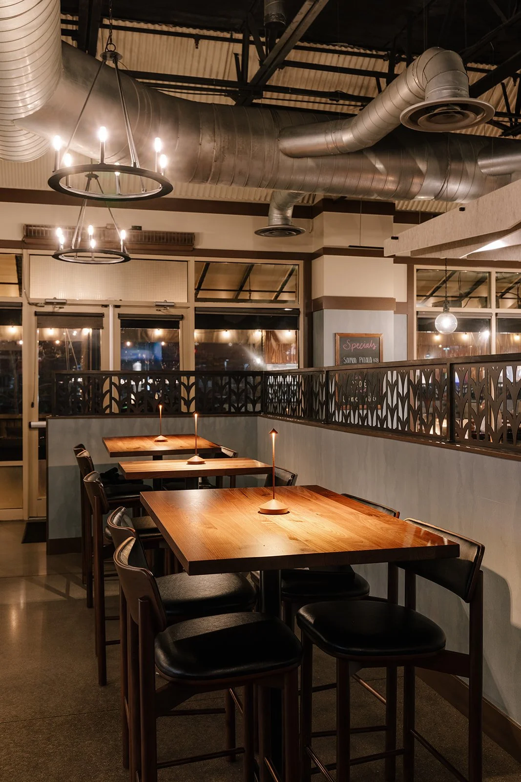 old-blinking-light-restaurant-renovation-shike-design.jpg