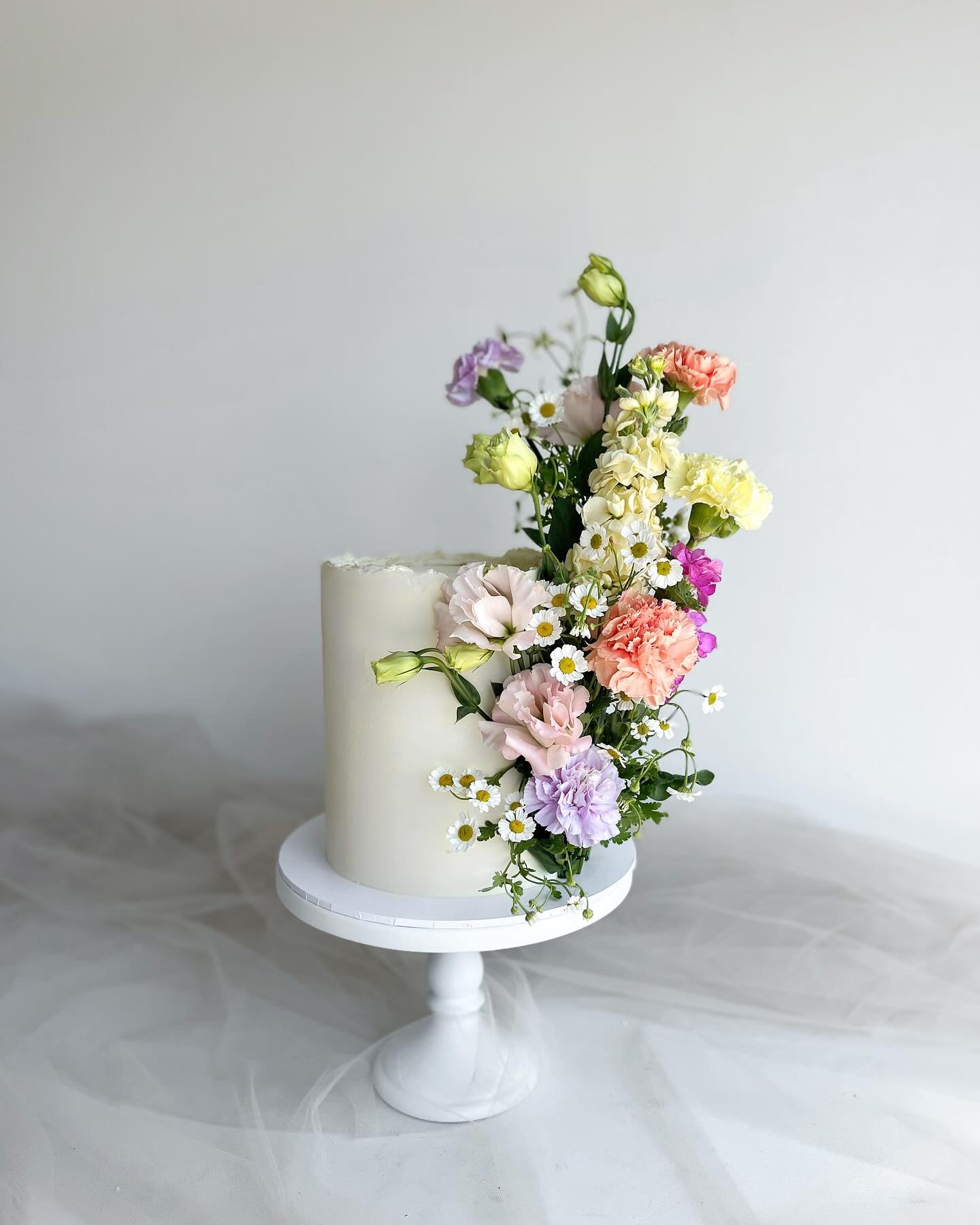 Florals clinging on for dear life 🫣😌